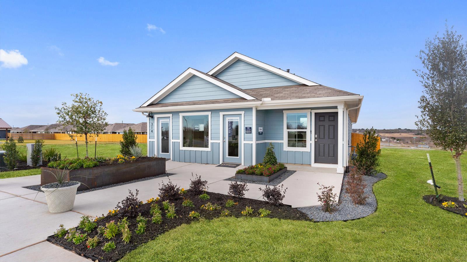 203 Schuenemann Way, Uhland, TX 78640