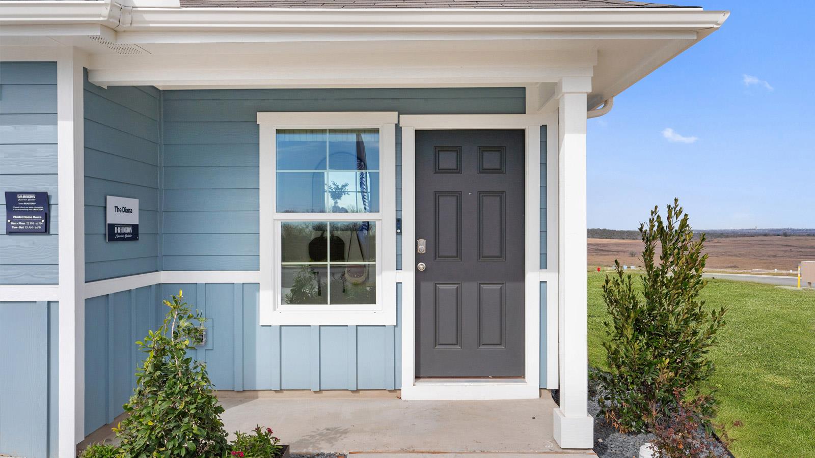 203 Schuenemann Way, Uhland, TX 78640