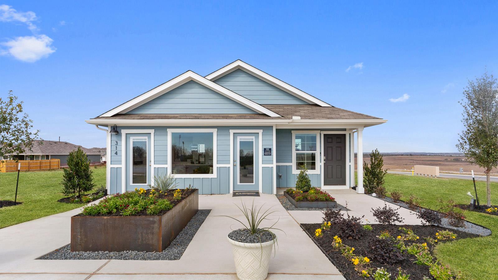 203 Schuenemann Way, Uhland, TX 78640