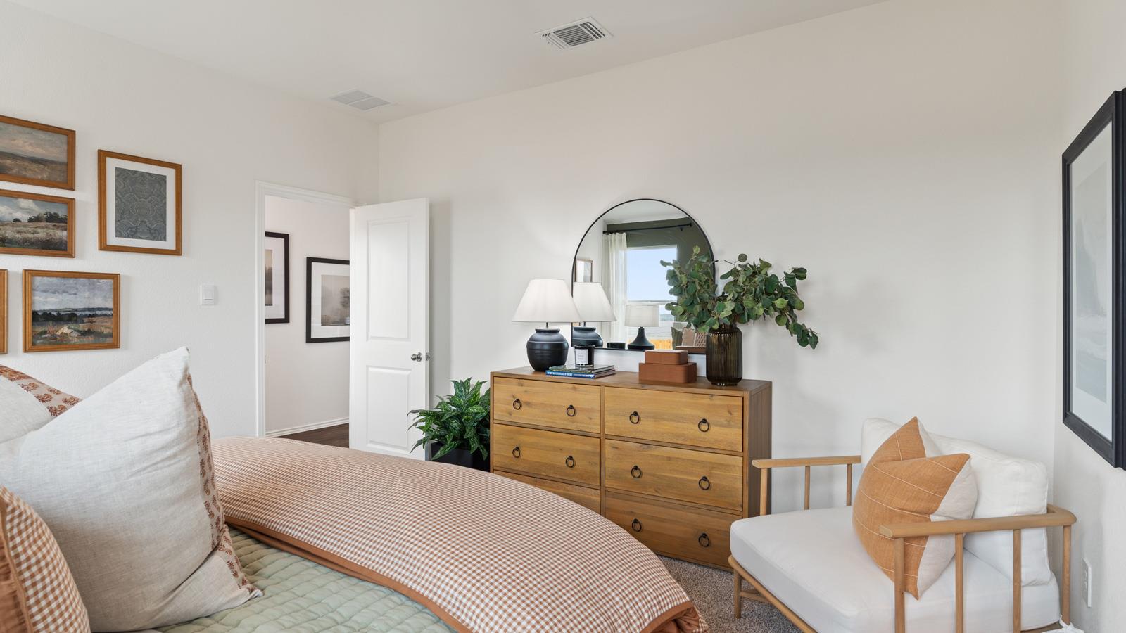 203 Schuenemann Way, Uhland, TX 78640