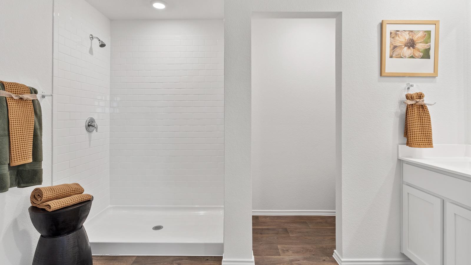 203 Schuenemann Way, Uhland, TX 78640