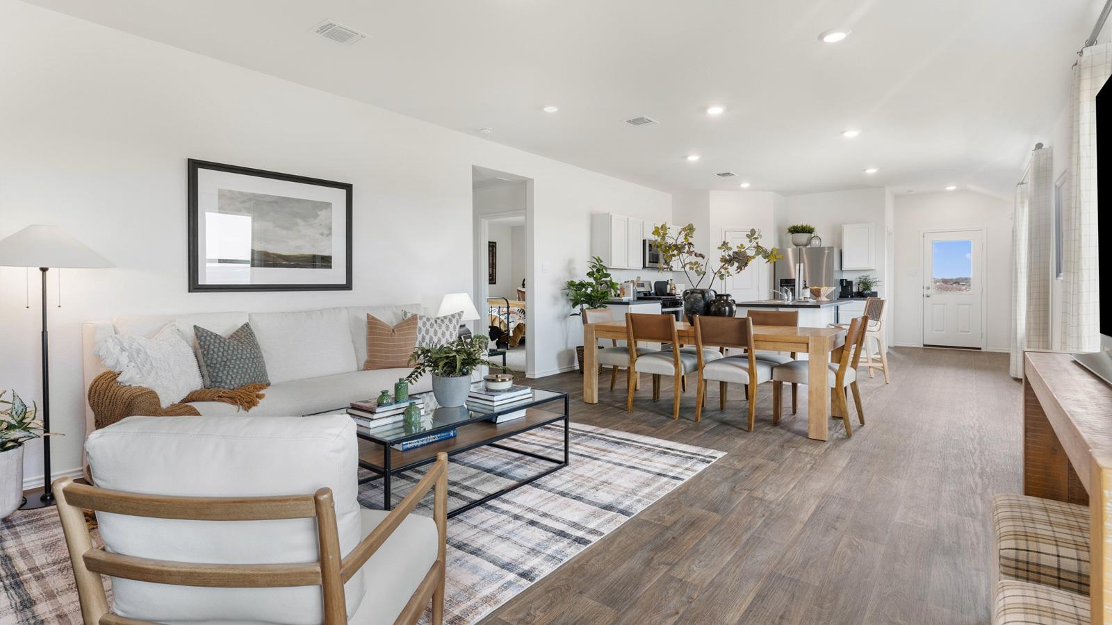 203 Schuenemann Way, Uhland, TX 78640