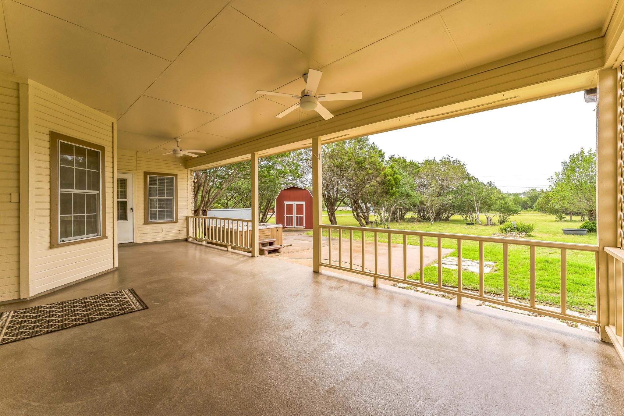 518 Clear Creek Ln, Dripping Springs, TX 78620