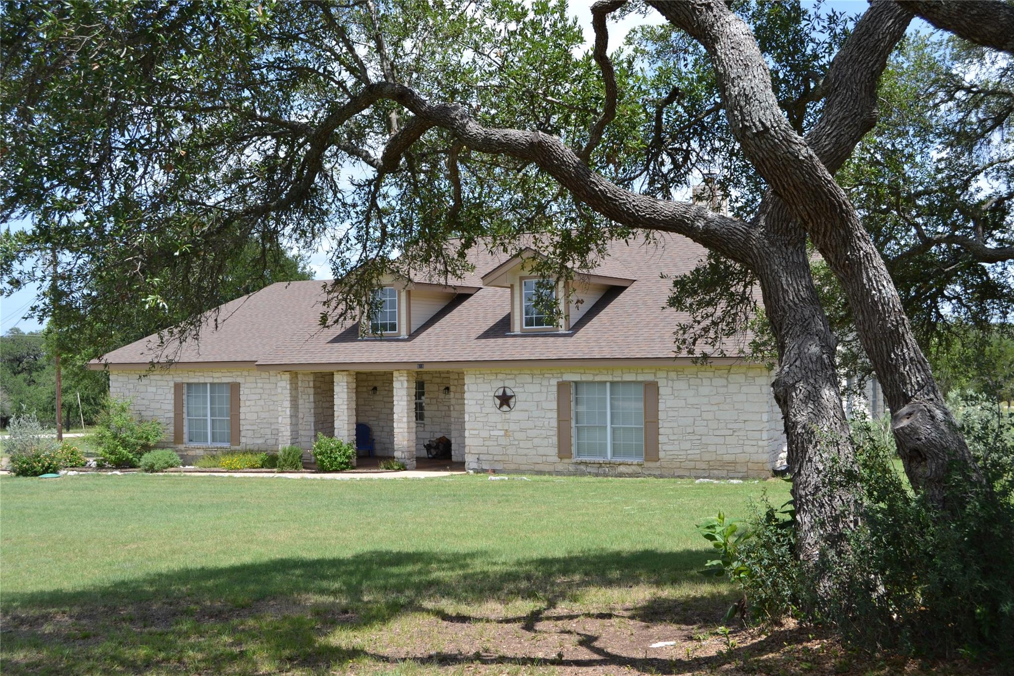 518 Clear Creek Ln, Dripping Springs, TX 78620
