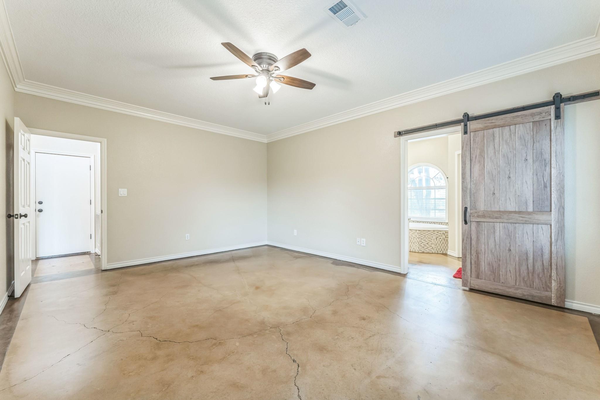 518 Clear Creek Ln, Dripping Springs, TX 78620