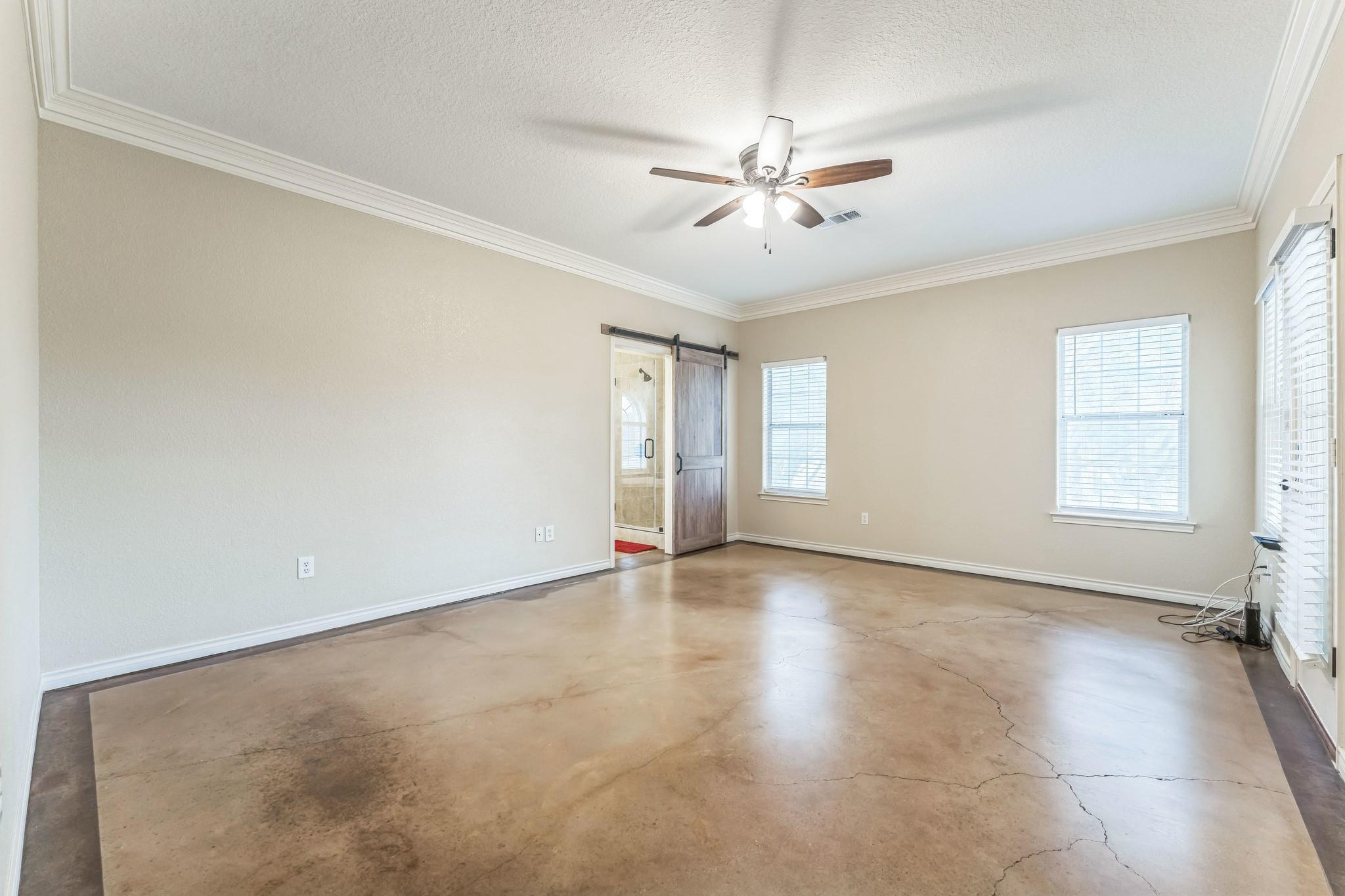 518 Clear Creek Ln, Dripping Springs, TX 78620