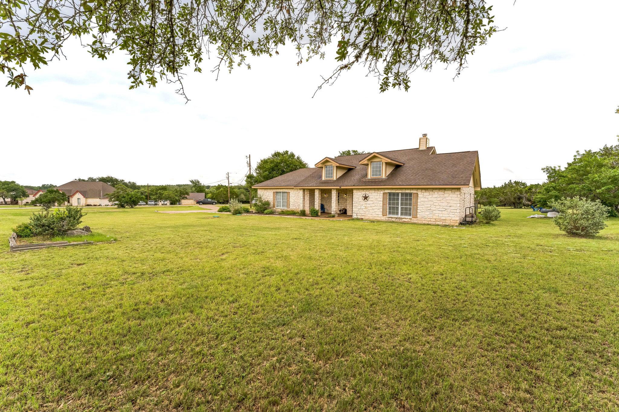 518 Clear Creek Ln, Dripping Springs, TX 78620