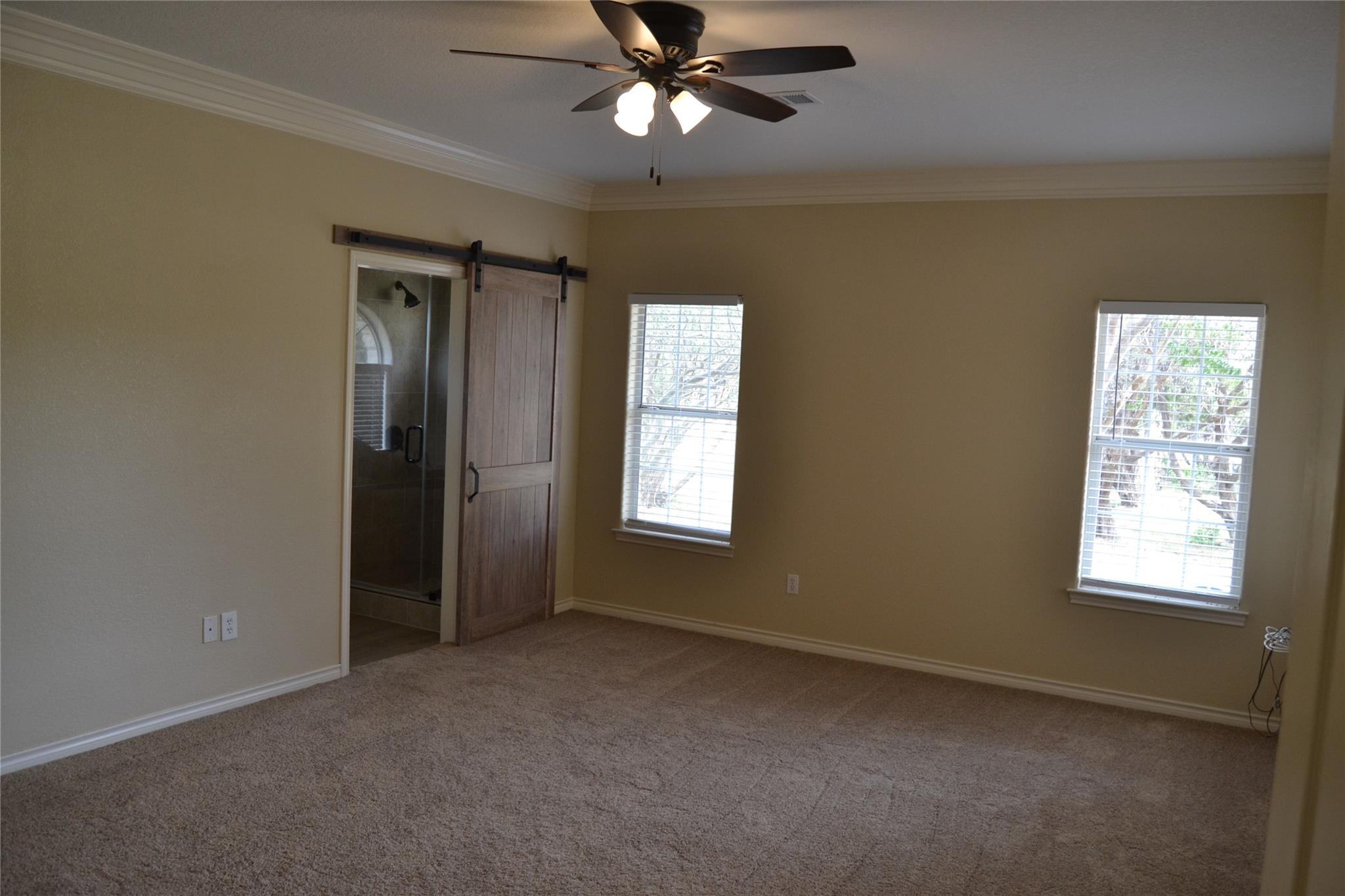 518 Clear Creek Ln, Dripping Springs, TX 78620