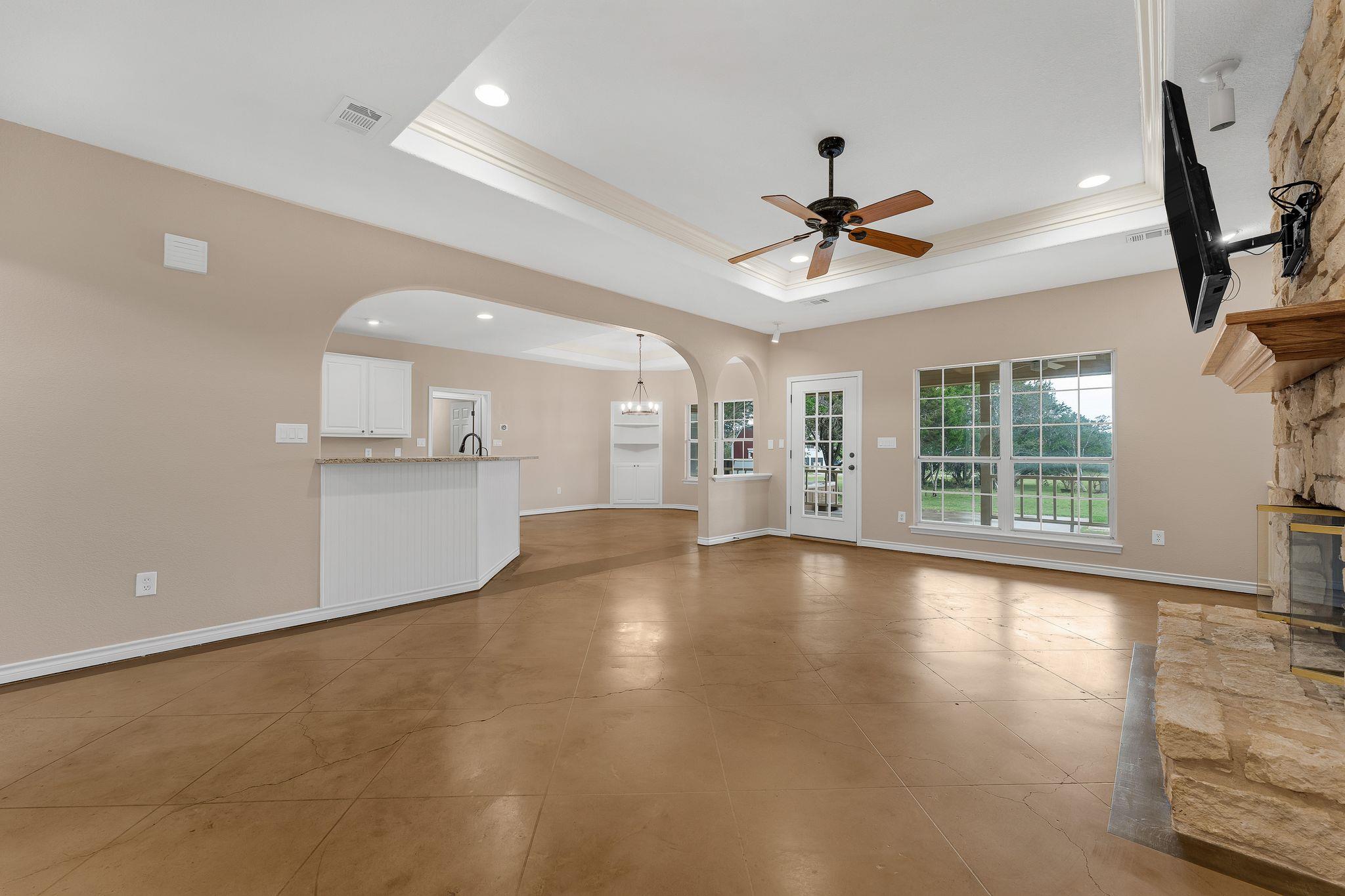 518 Clear Creek Ln, Dripping Springs, TX 78620