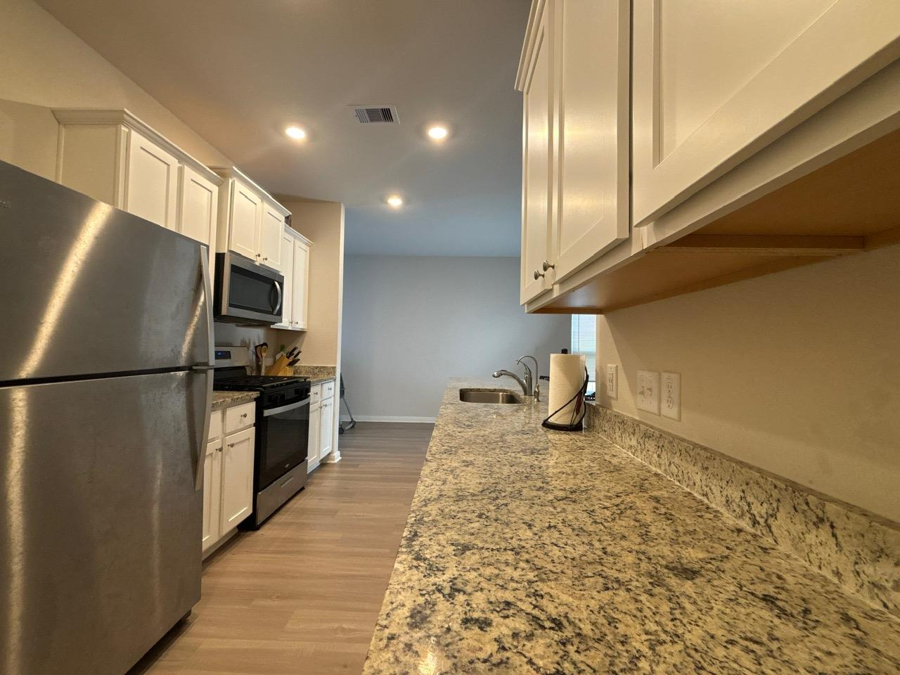 11415 Prairie Walk Dr, Houston, TX 77048