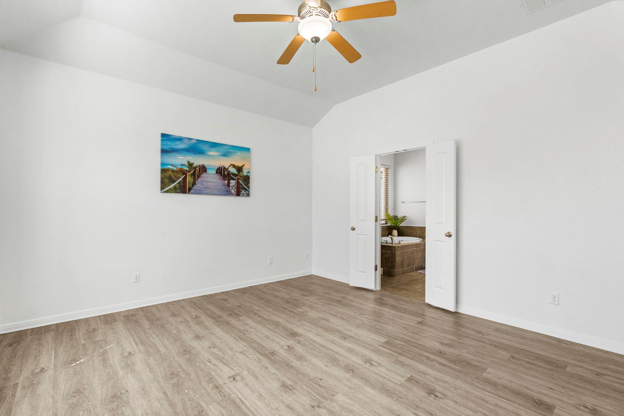 296 Snow Owl Holw, Buda, TX 78610