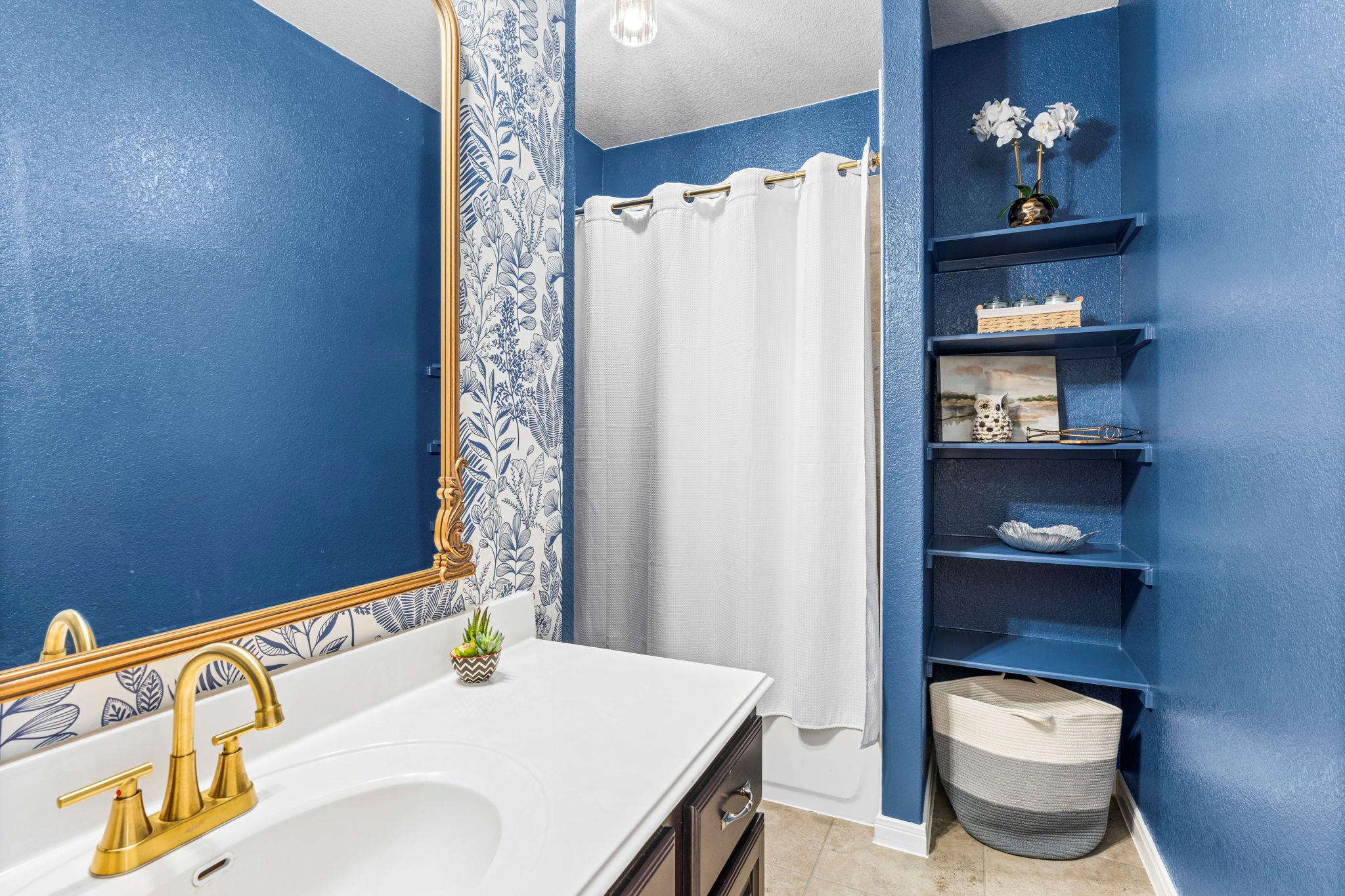 296 Snow Owl Holw, Buda, TX 78610