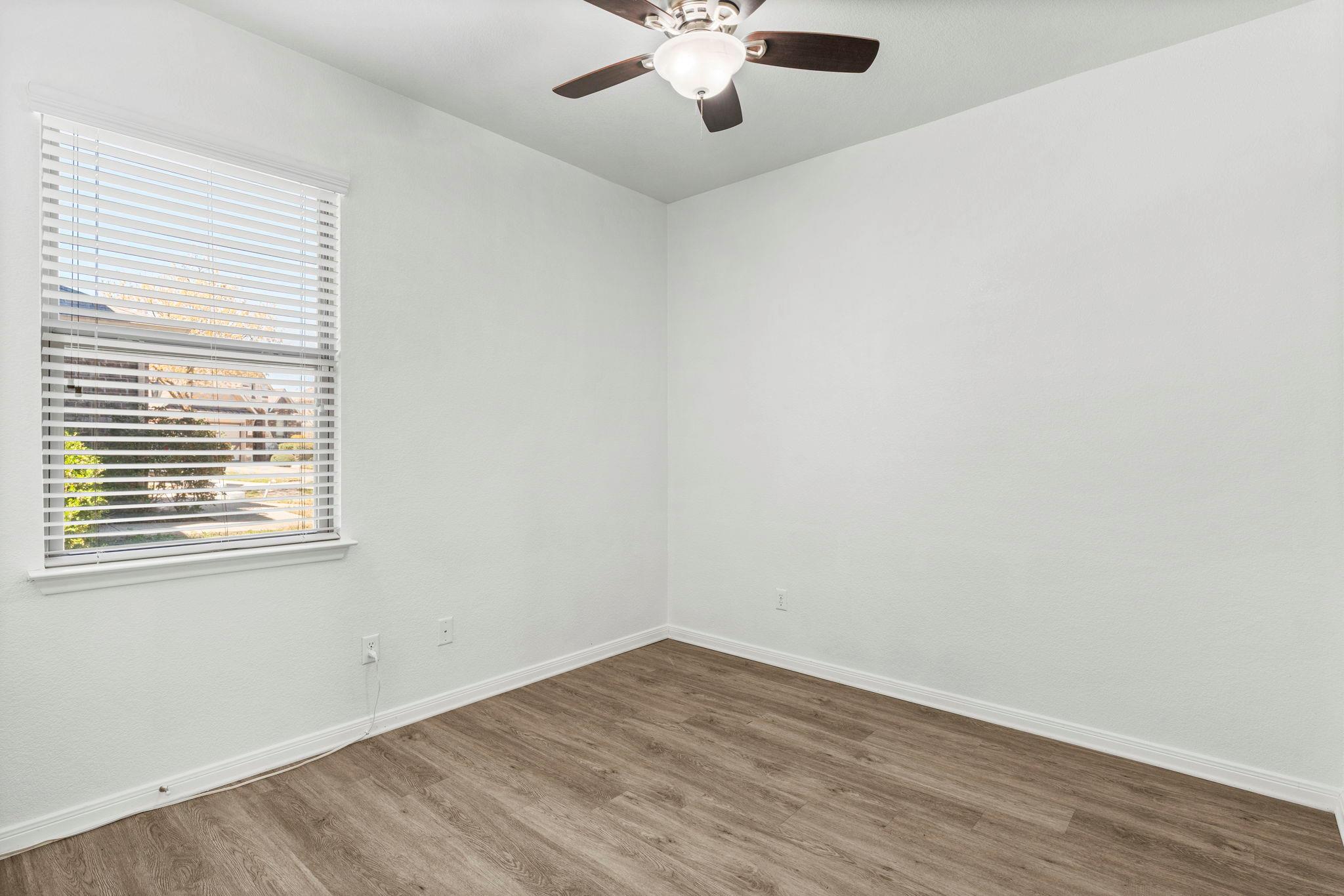 296 Snow Owl Holw, Buda, TX 78610