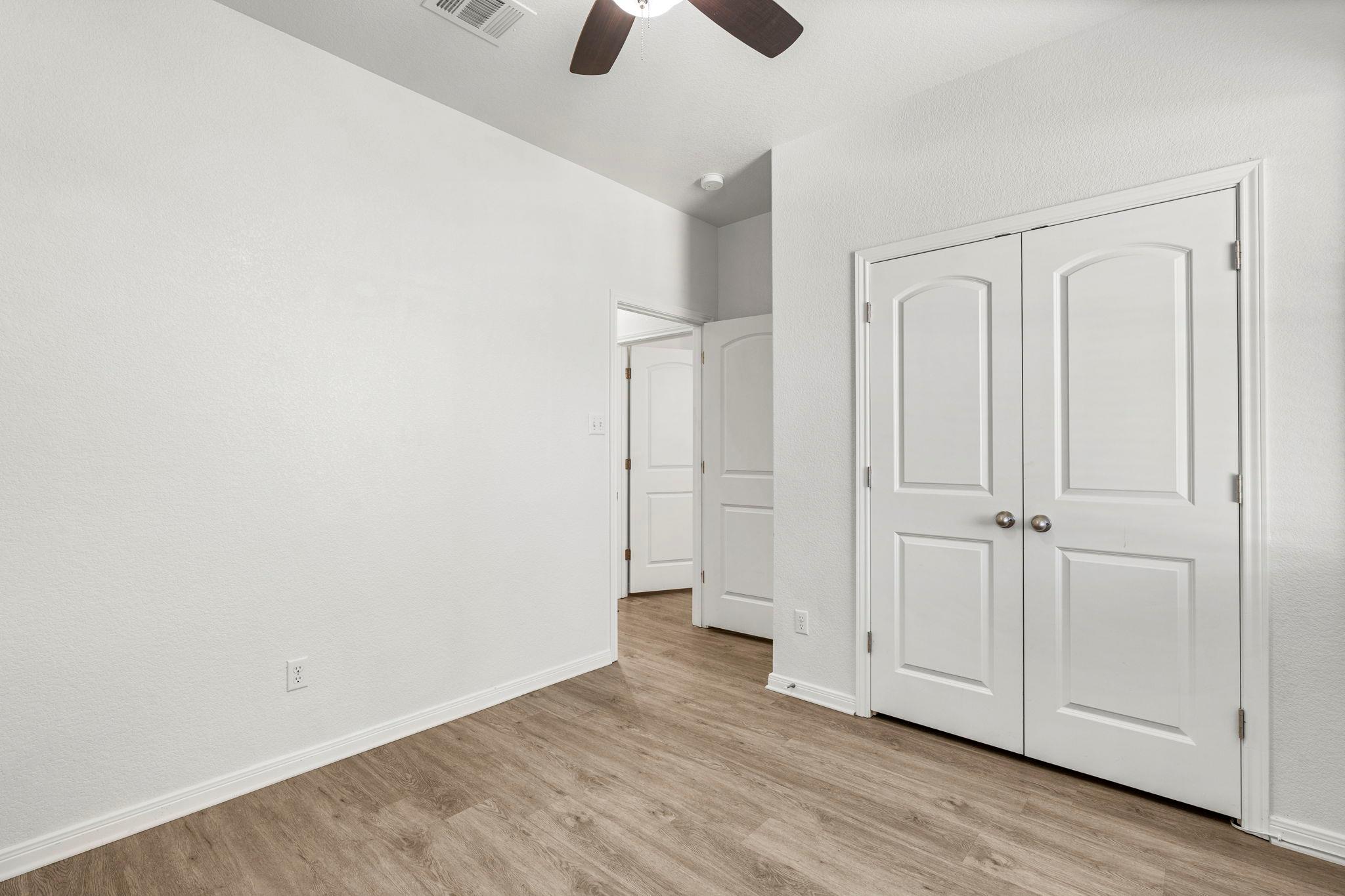 296 Snow Owl Holw, Buda, TX 78610