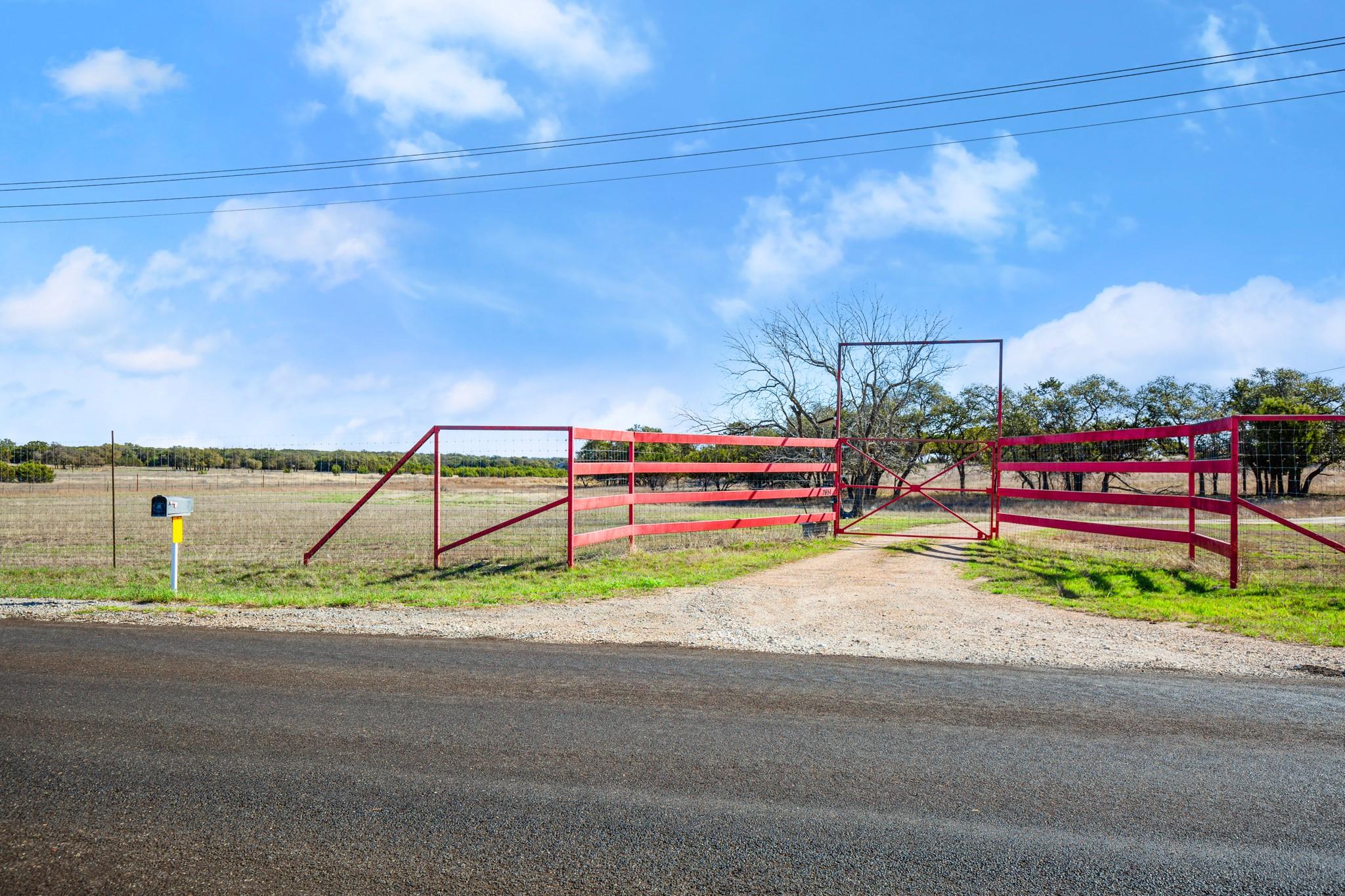 7651 Fm-243, Bertram, TX 78605