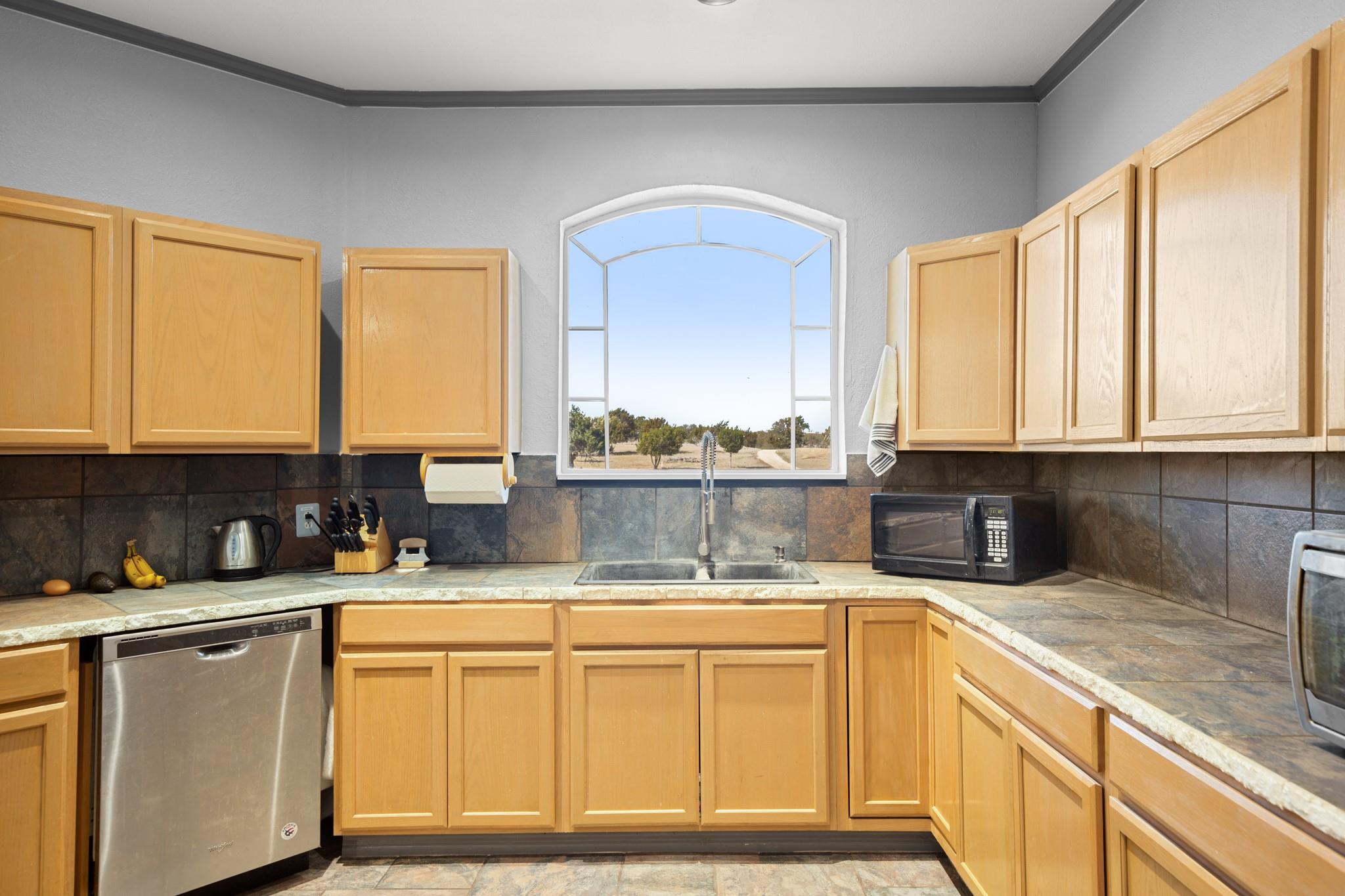 7651 Fm-243, Bertram, TX 78605