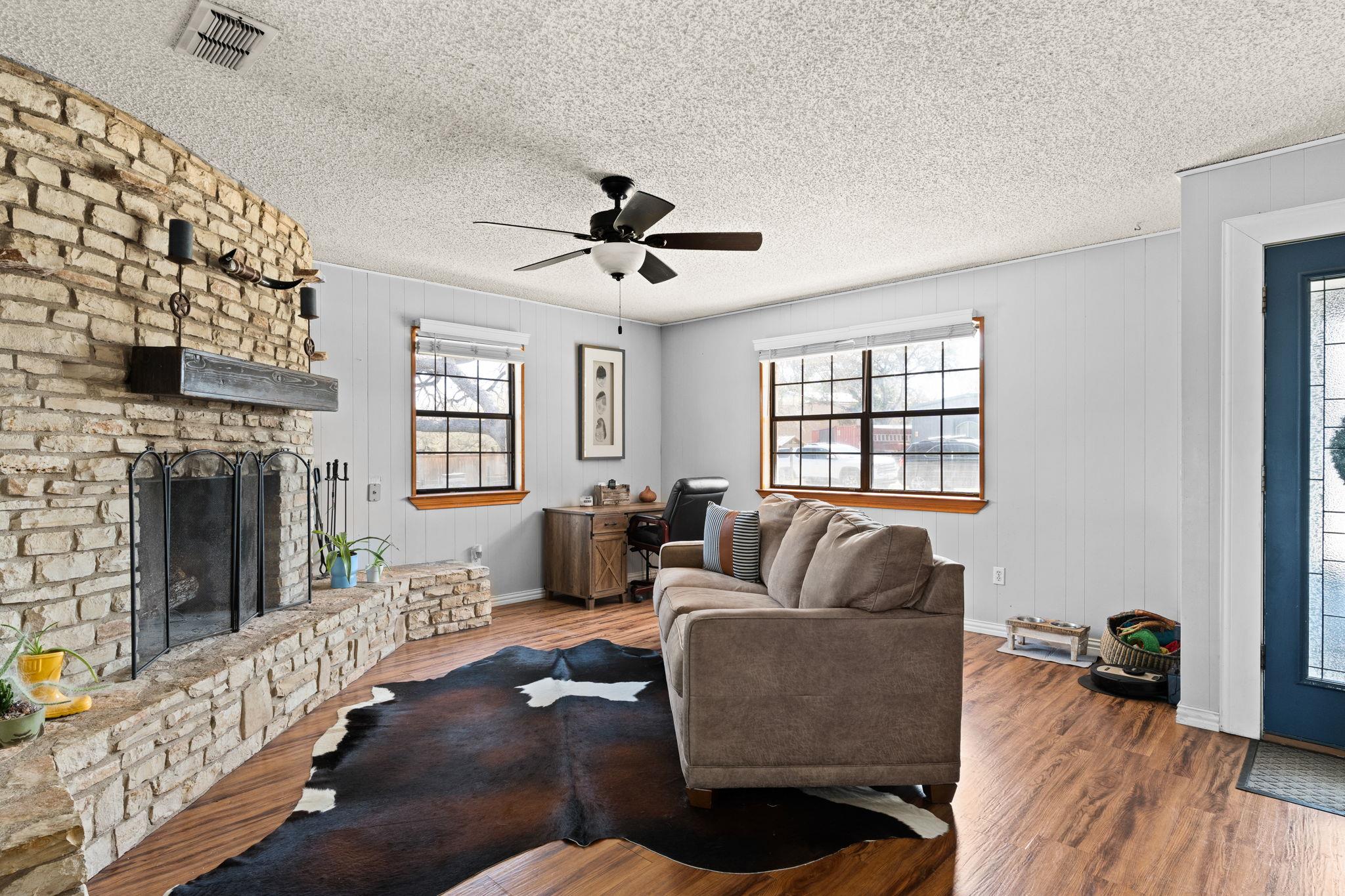 306 County Road 4493, Kempner, TX 76539