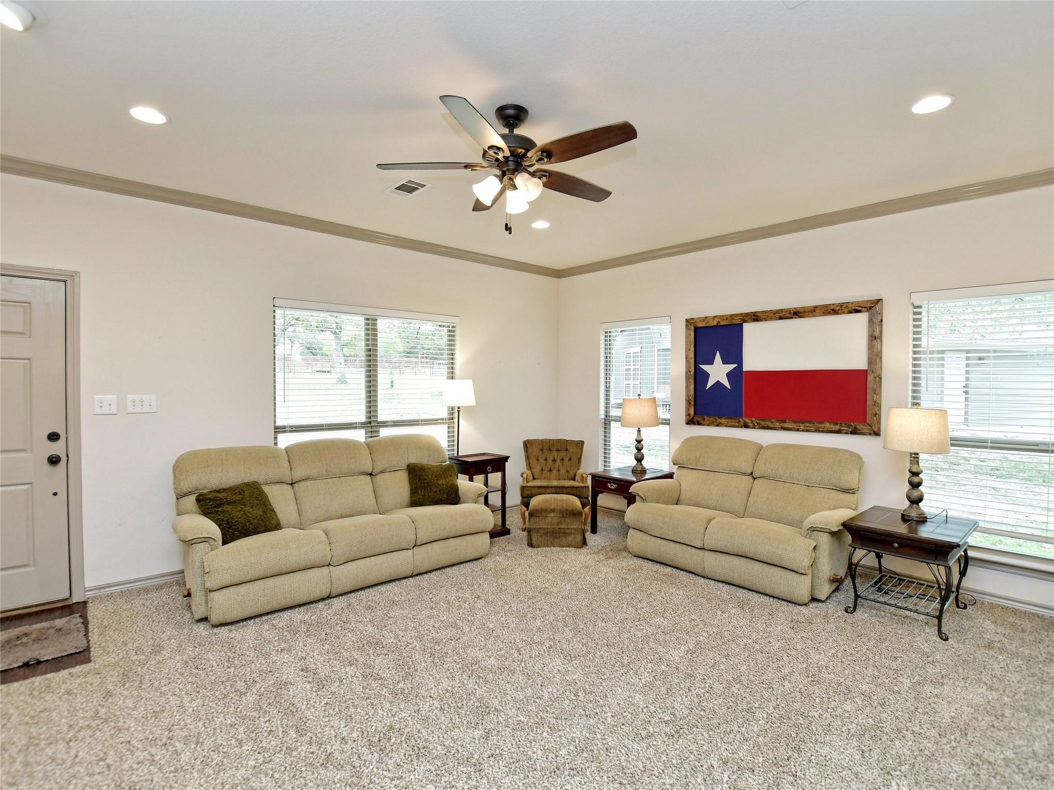 489 Nordic Ridge Rd, Bertram, TX 78605