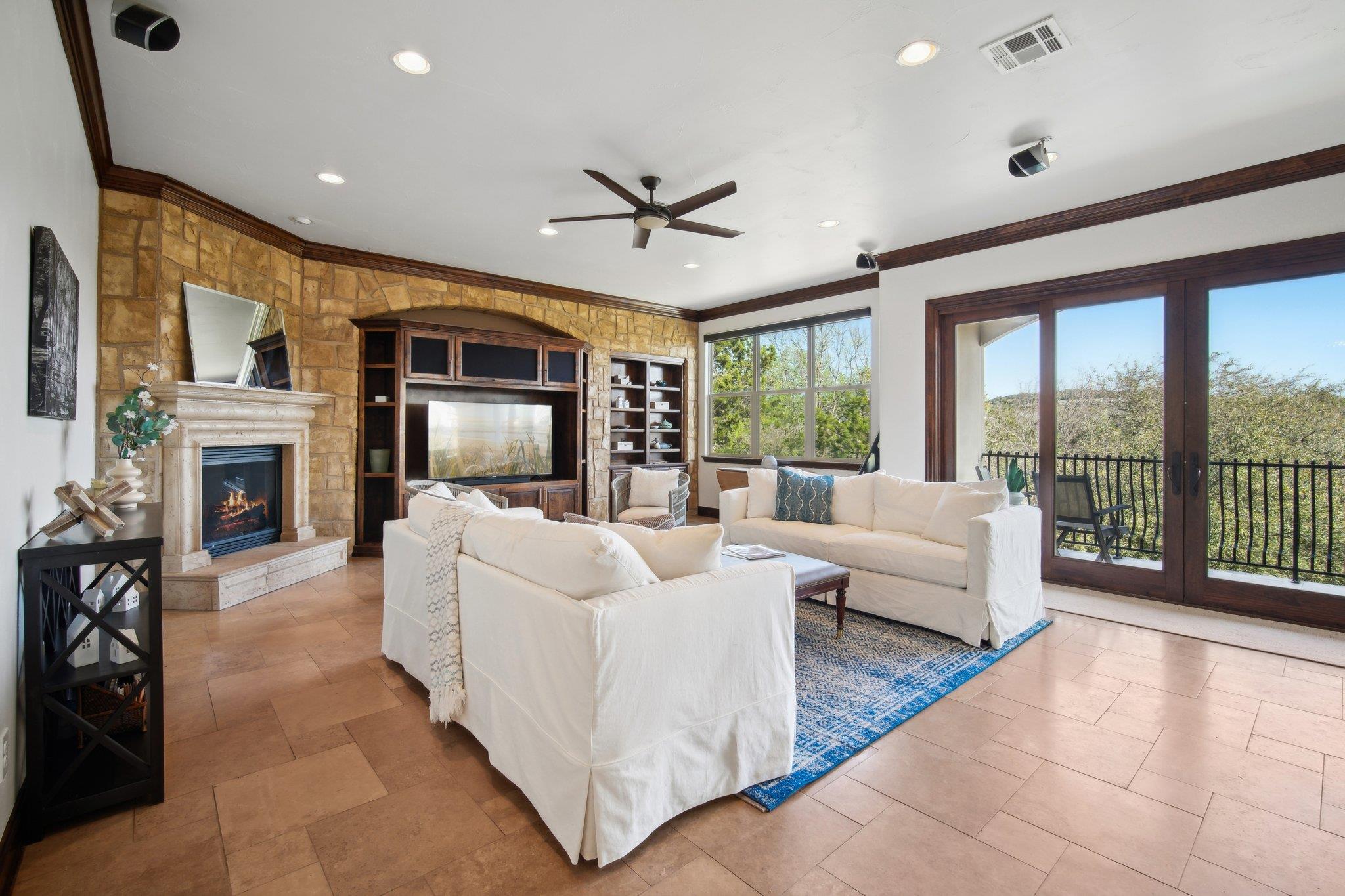 23617 Indian Divide Cv, Spicewood, TX 78669