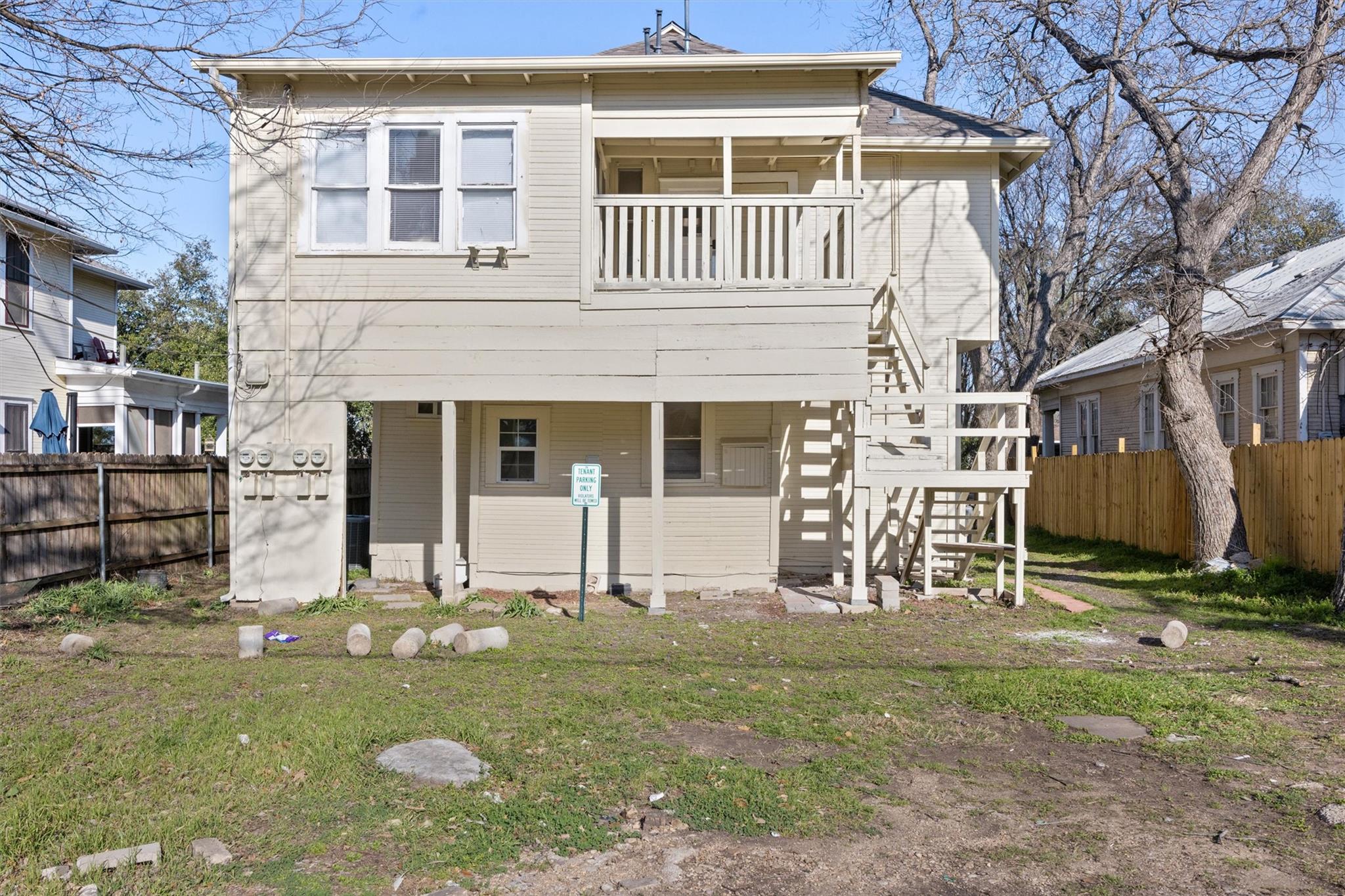 715 Porter St # 2, Taylor, TX 76574