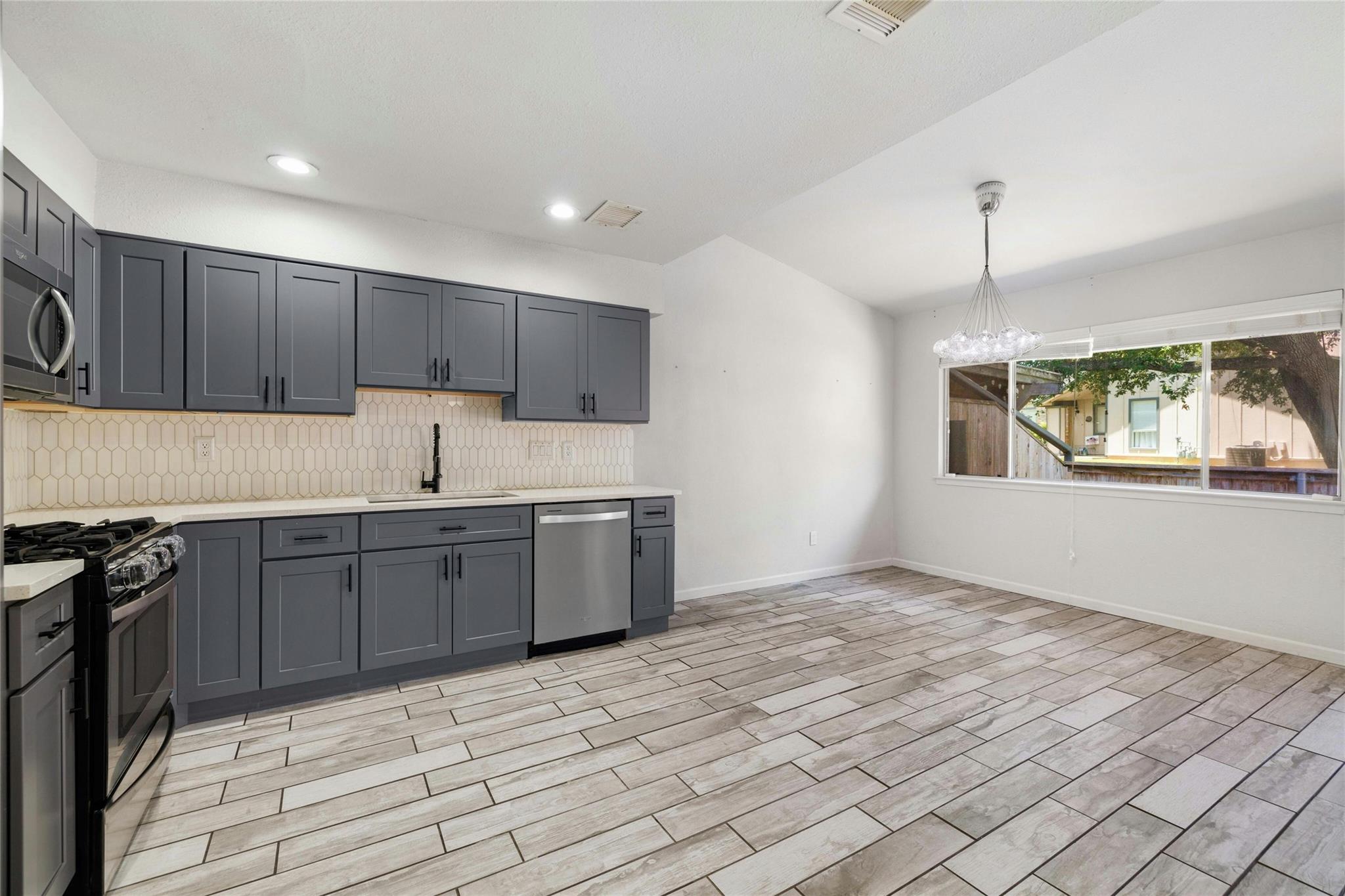 1003 Solano Dr, Austin, TX 78750