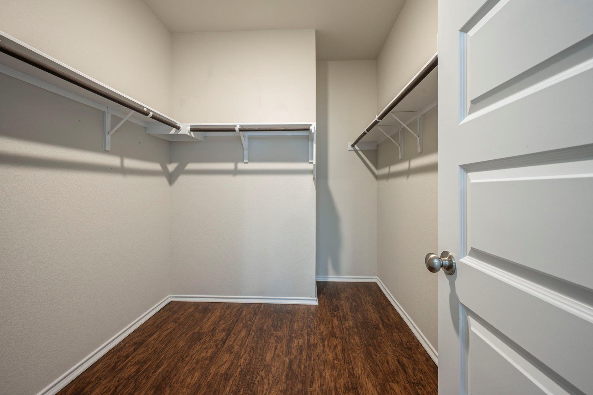 8000 Dampton Ln, Austin, TX 78744
