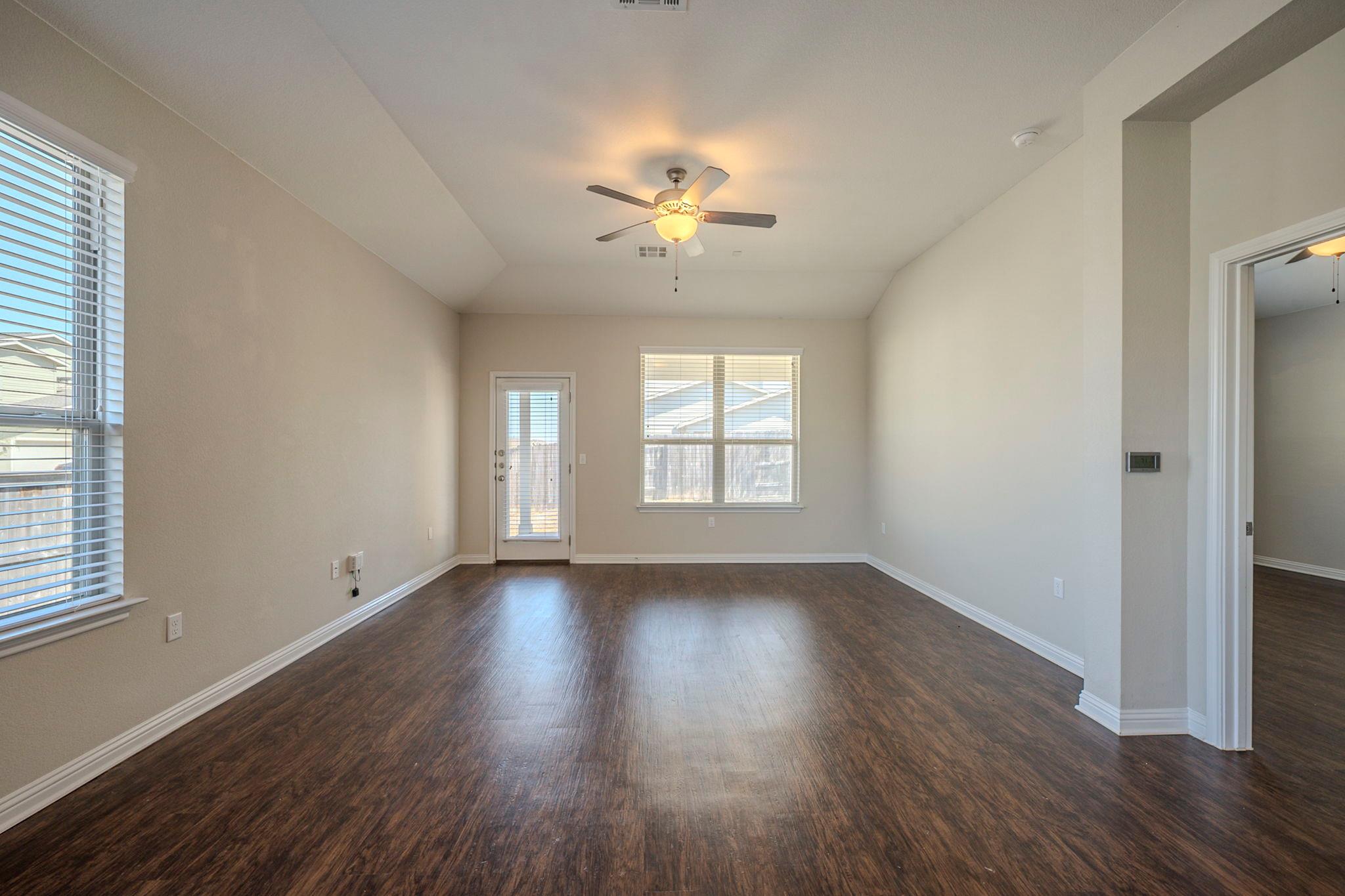 8000 Dampton Ln, Austin, TX 78744