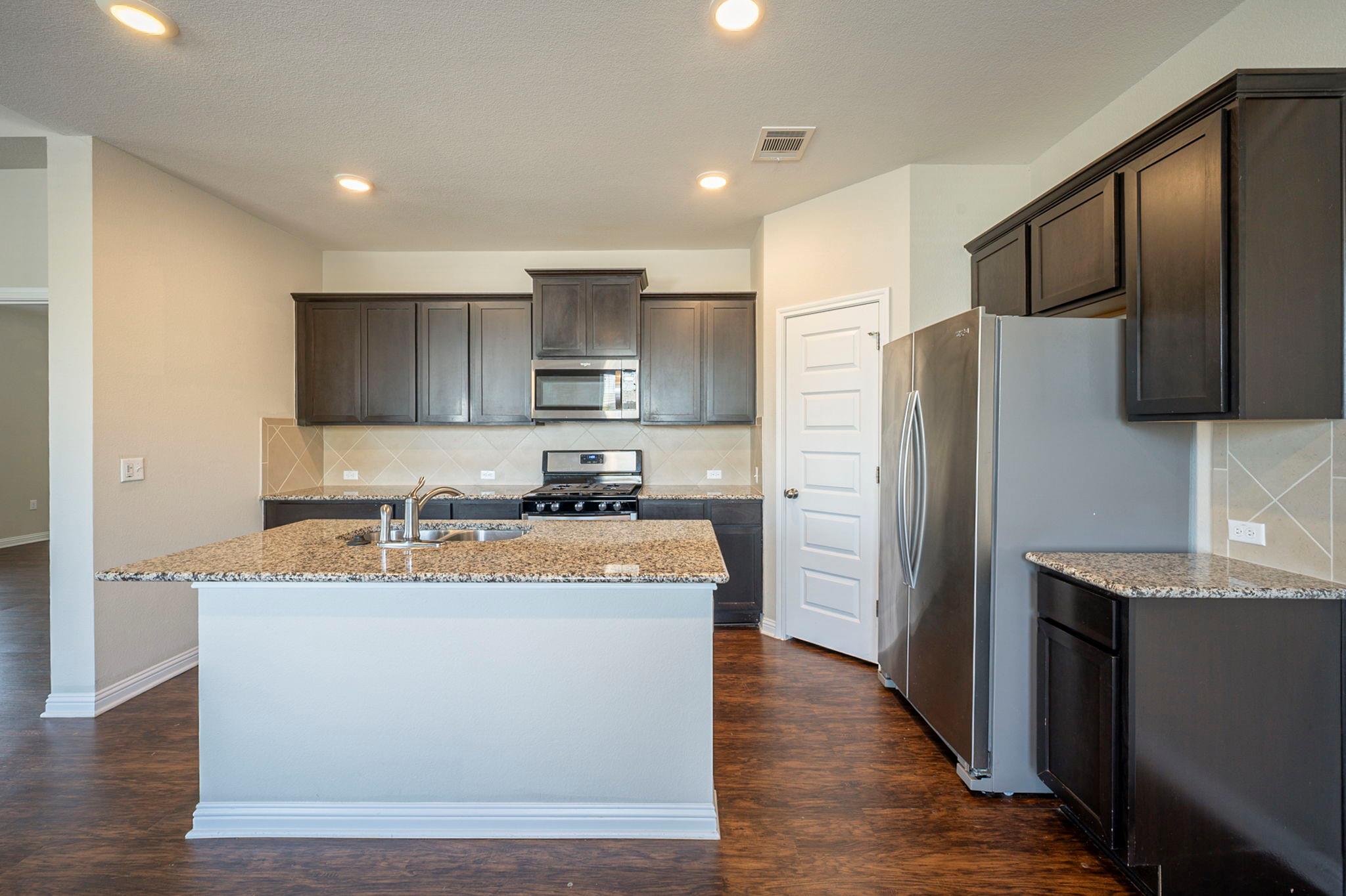 8000 Dampton Ln, Austin, TX 78744
