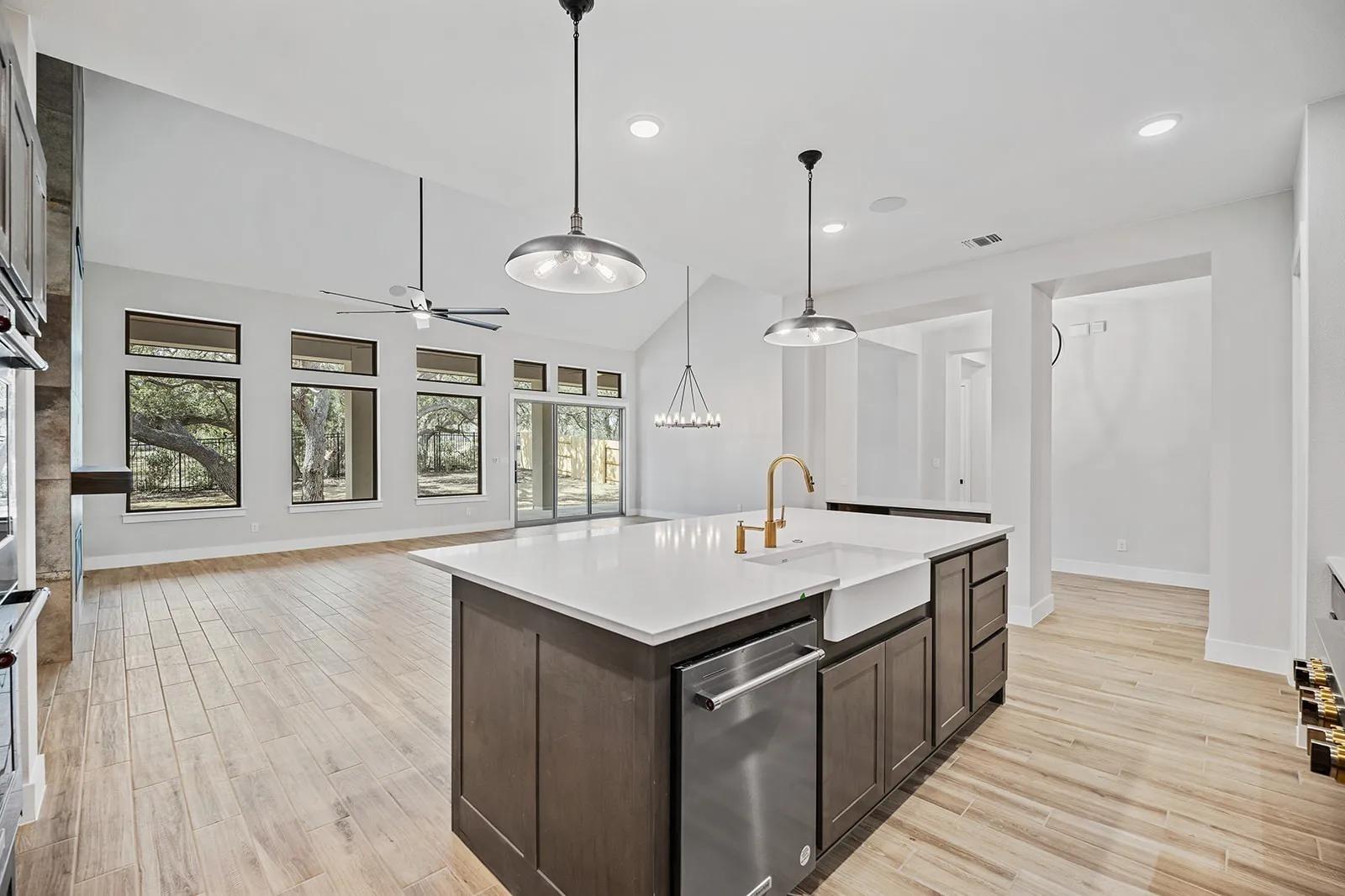 390 Crosswater Ln, Dripping Springs, TX 78620