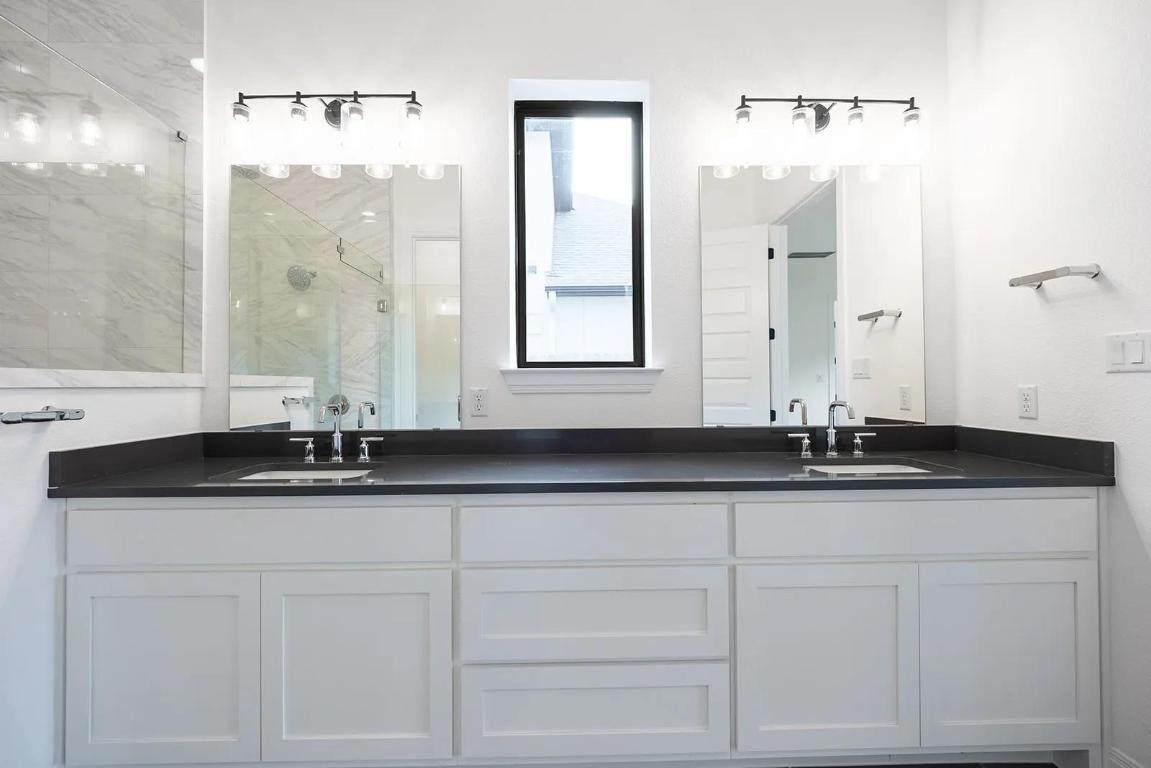 222 Bridge Water Loop, Dripping Springs, TX 78620