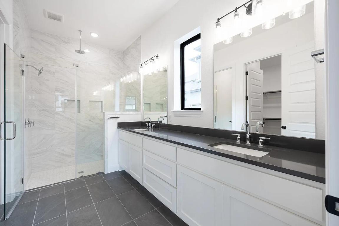 222 Bridge Water Loop, Dripping Springs, TX 78620