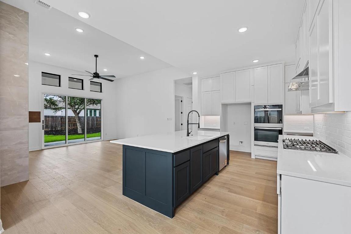 222 Bridge Water Loop, Dripping Springs, TX 78620