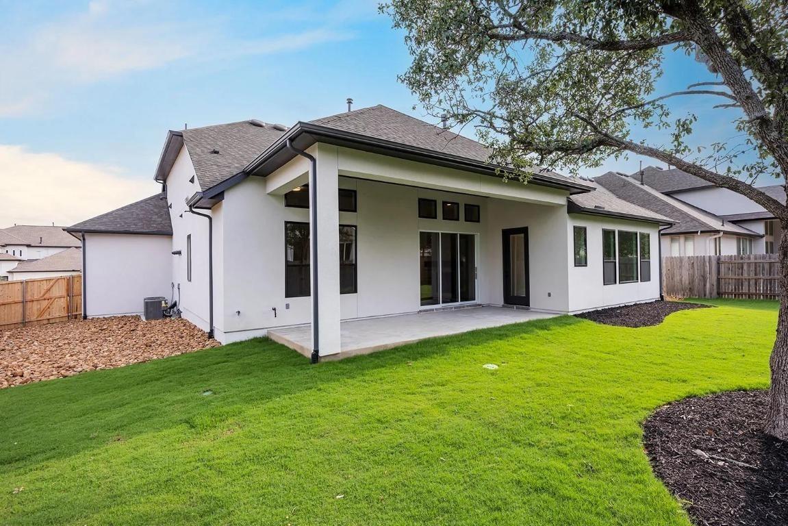 222 Bridge Water Loop, Dripping Springs, TX 78620