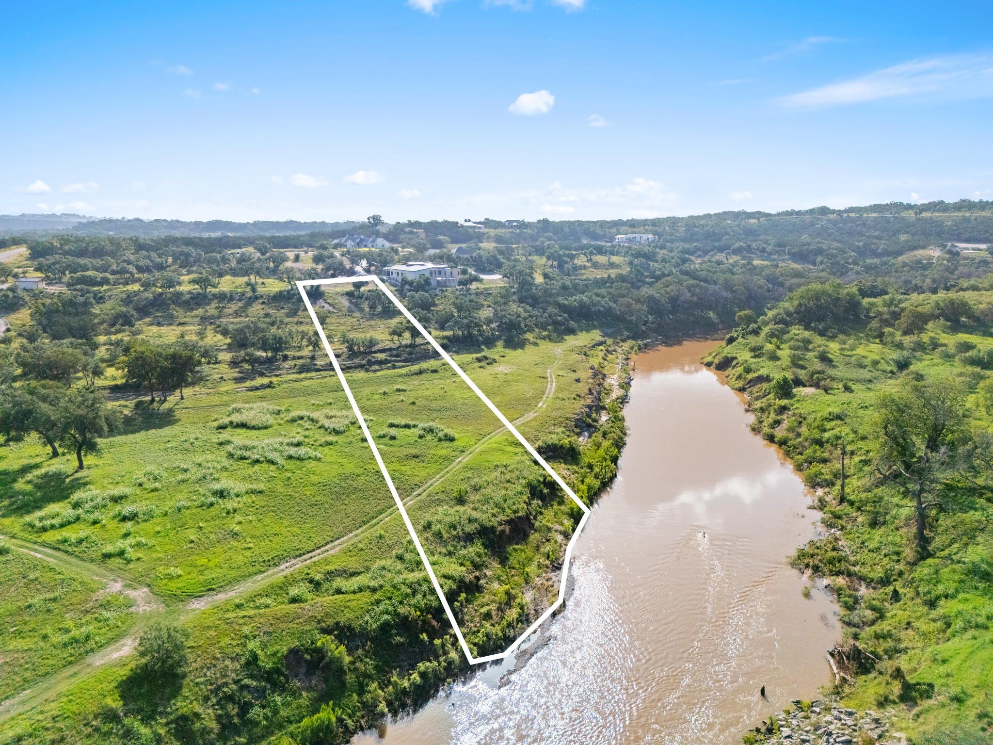 2014 Paradise Pkwy, Canyon Lake, TX 78133