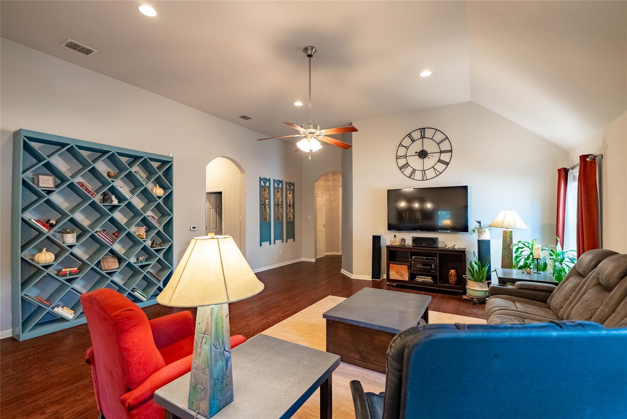 2009 Garretts Way, Manchaca, TX 78652