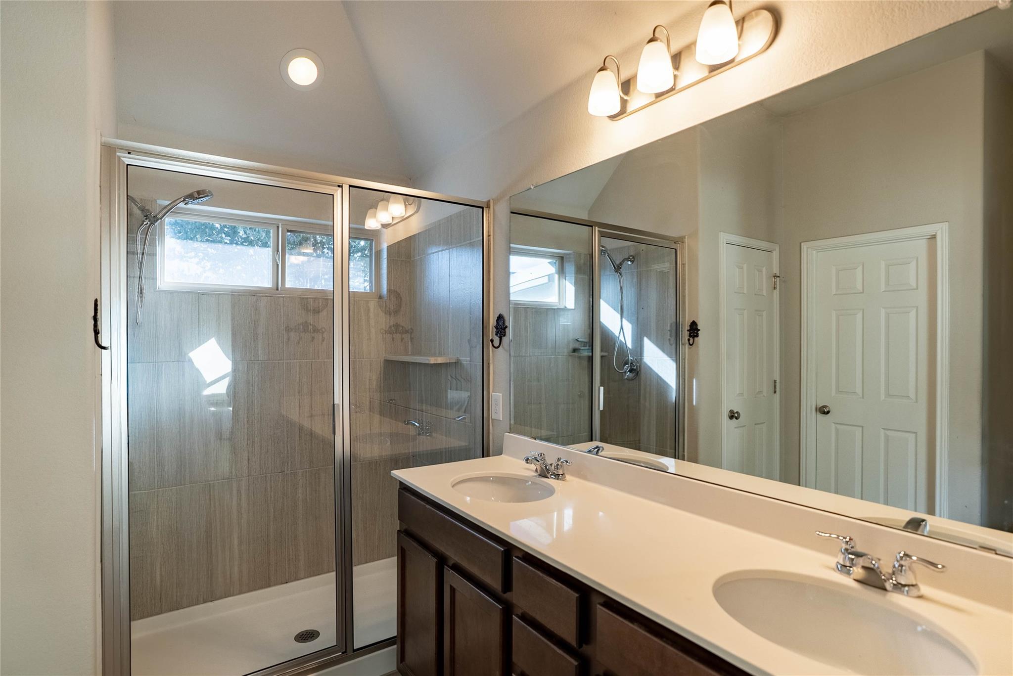 2009 Garretts Way, Manchaca, TX 78652