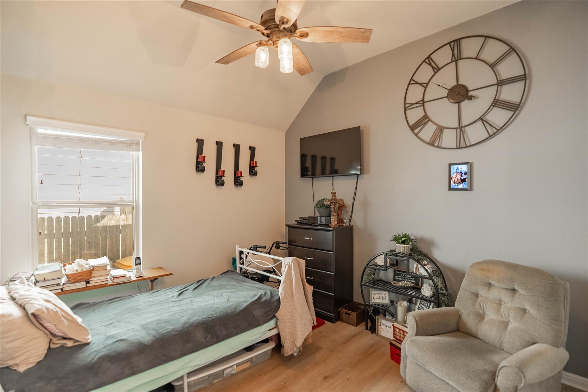 2009 Garretts Way, Manchaca, TX 78652