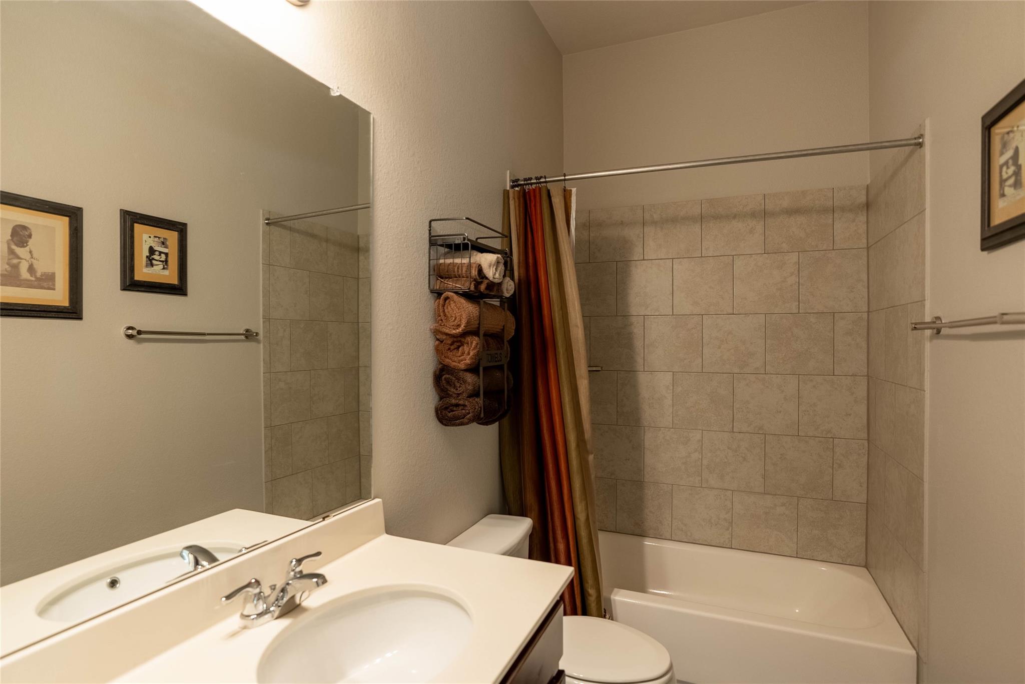 2009 Garretts Way, Manchaca, TX 78652