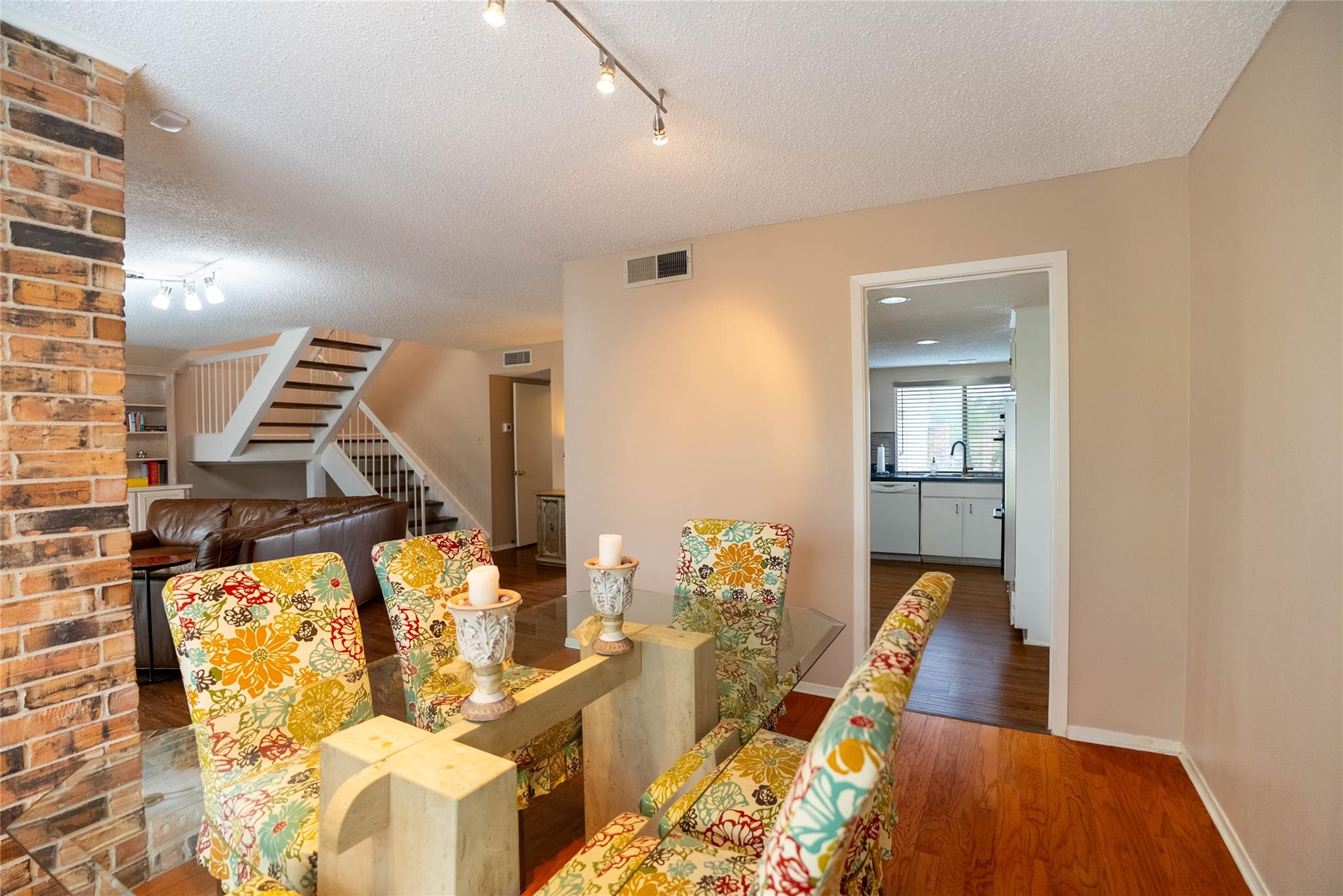 8403 Ardash Ln, Austin, TX 78759