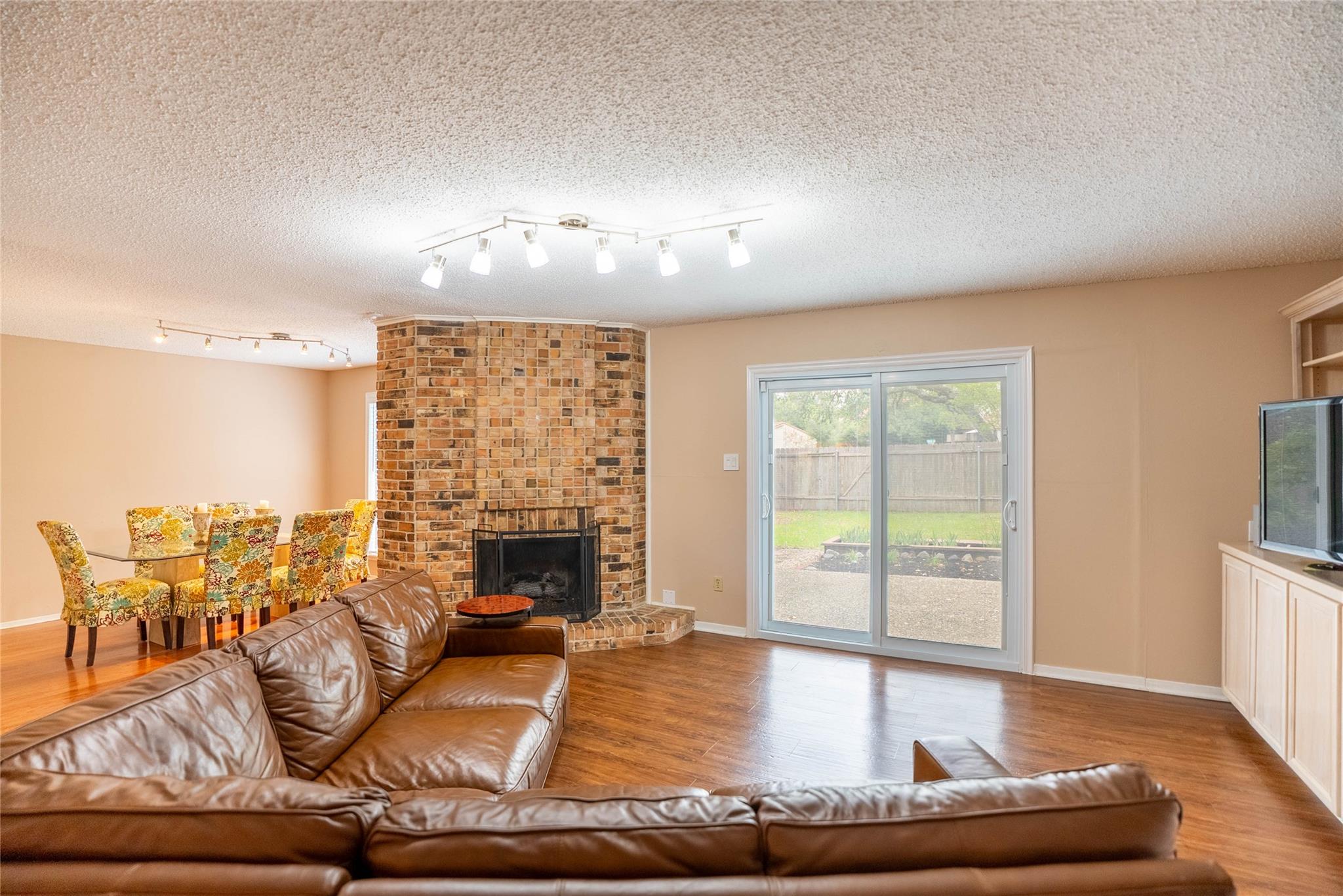 8403 Ardash Ln, Austin, TX 78759