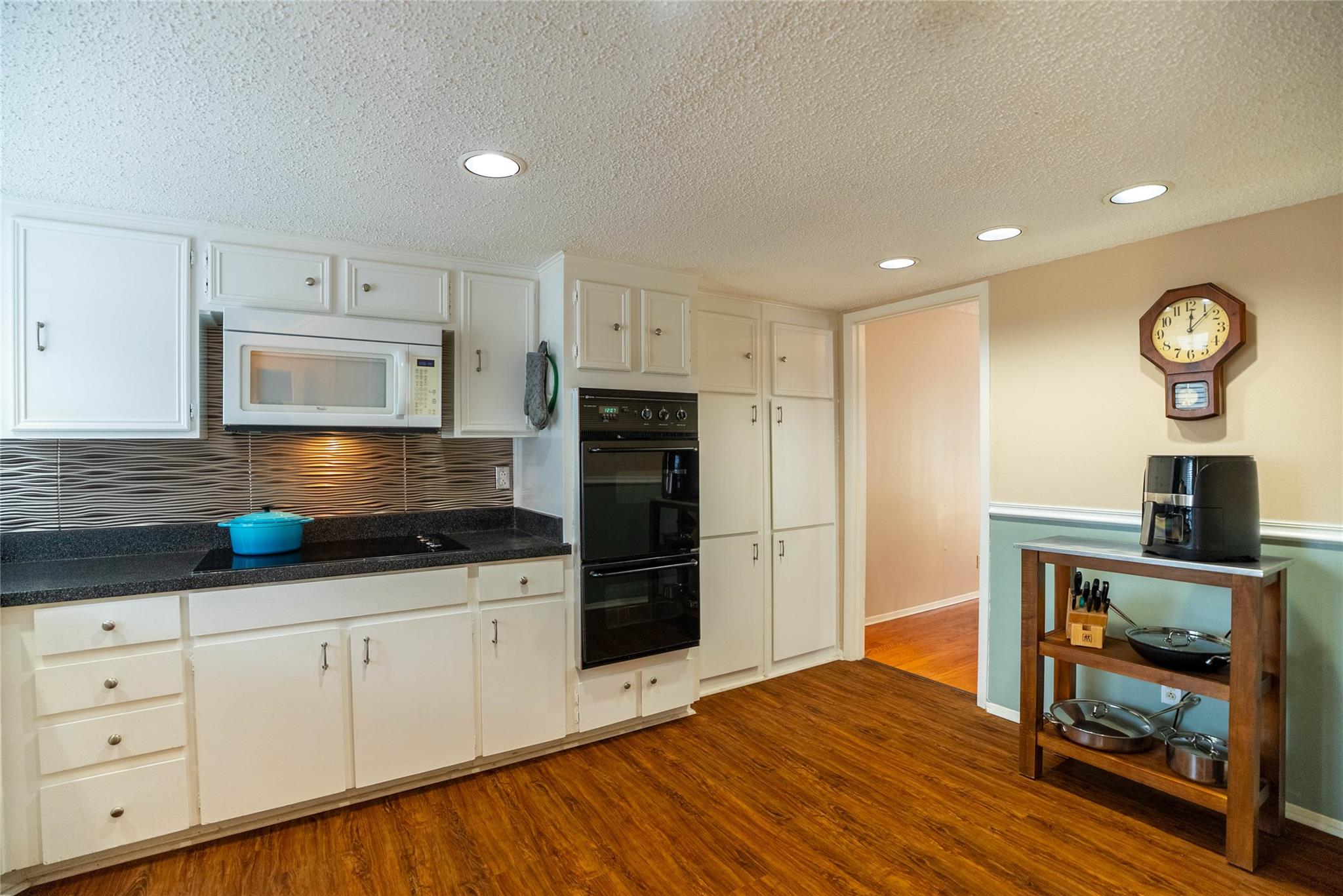 8403 Ardash Ln, Austin, TX 78759