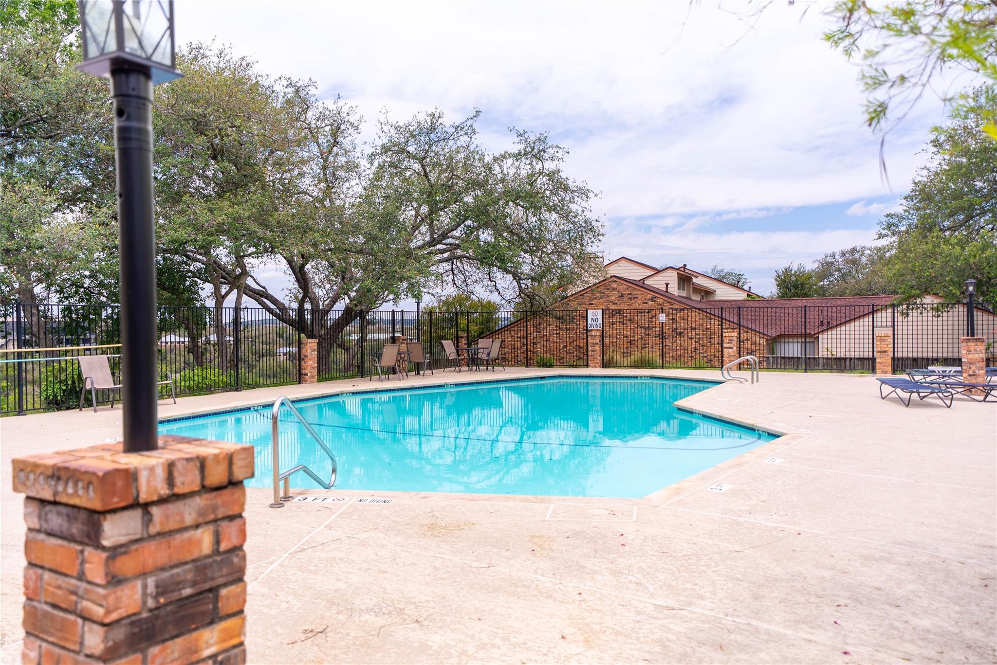 8403 Ardash Ln, Austin, TX 78759