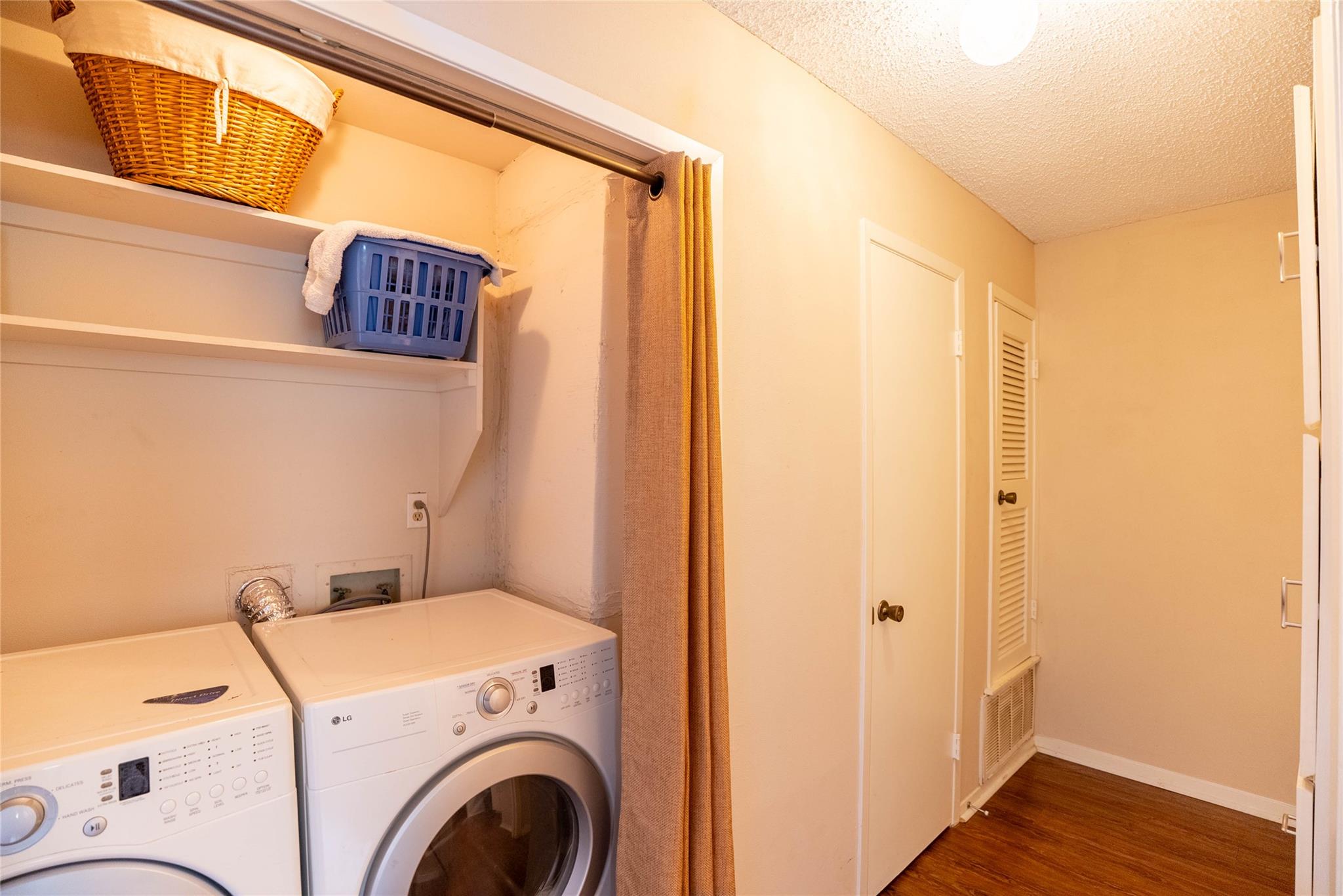 8403 Ardash Ln, Austin, TX 78759