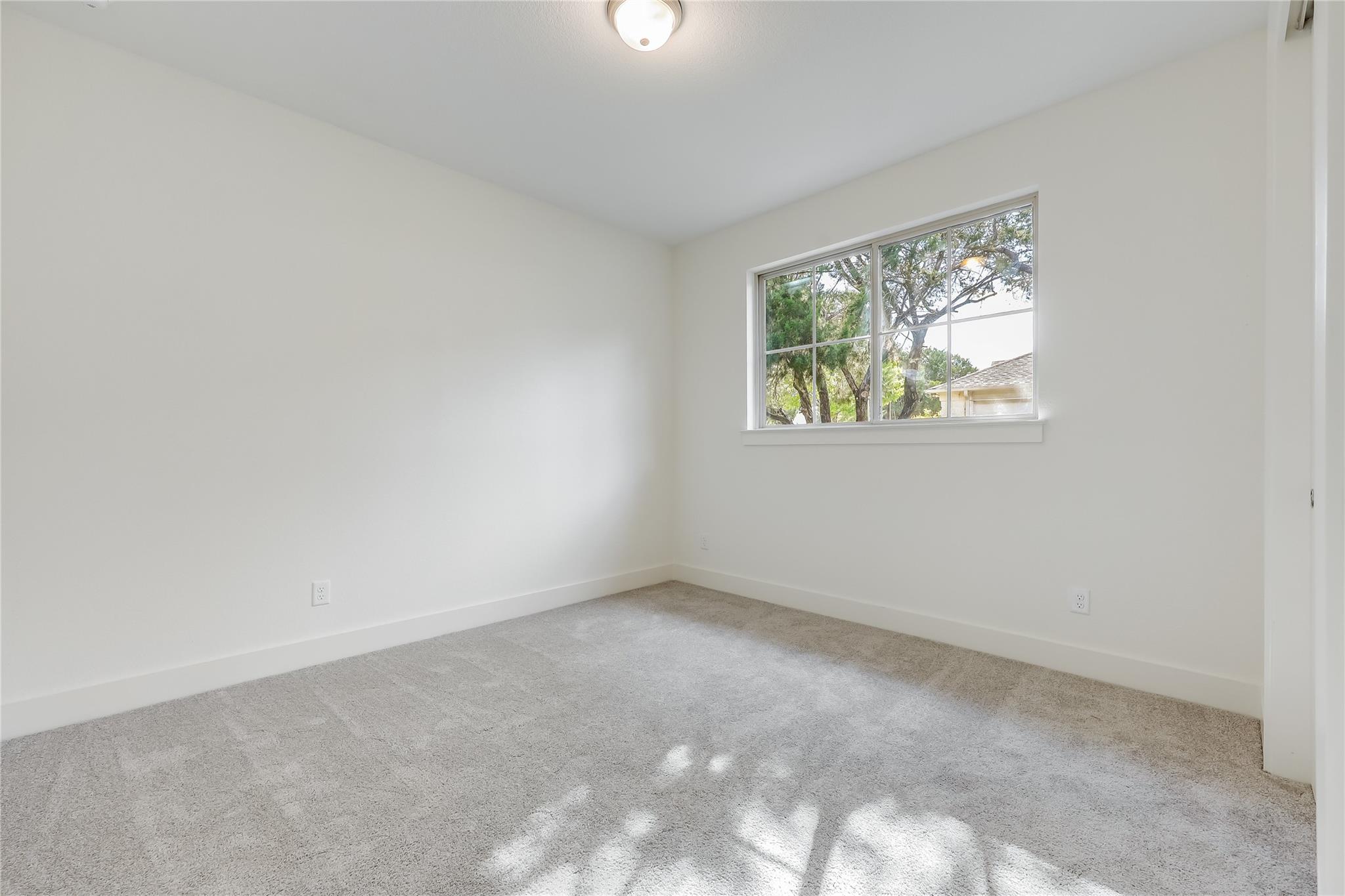 4500 Silverhill Dr, Lago Vista, TX 78645