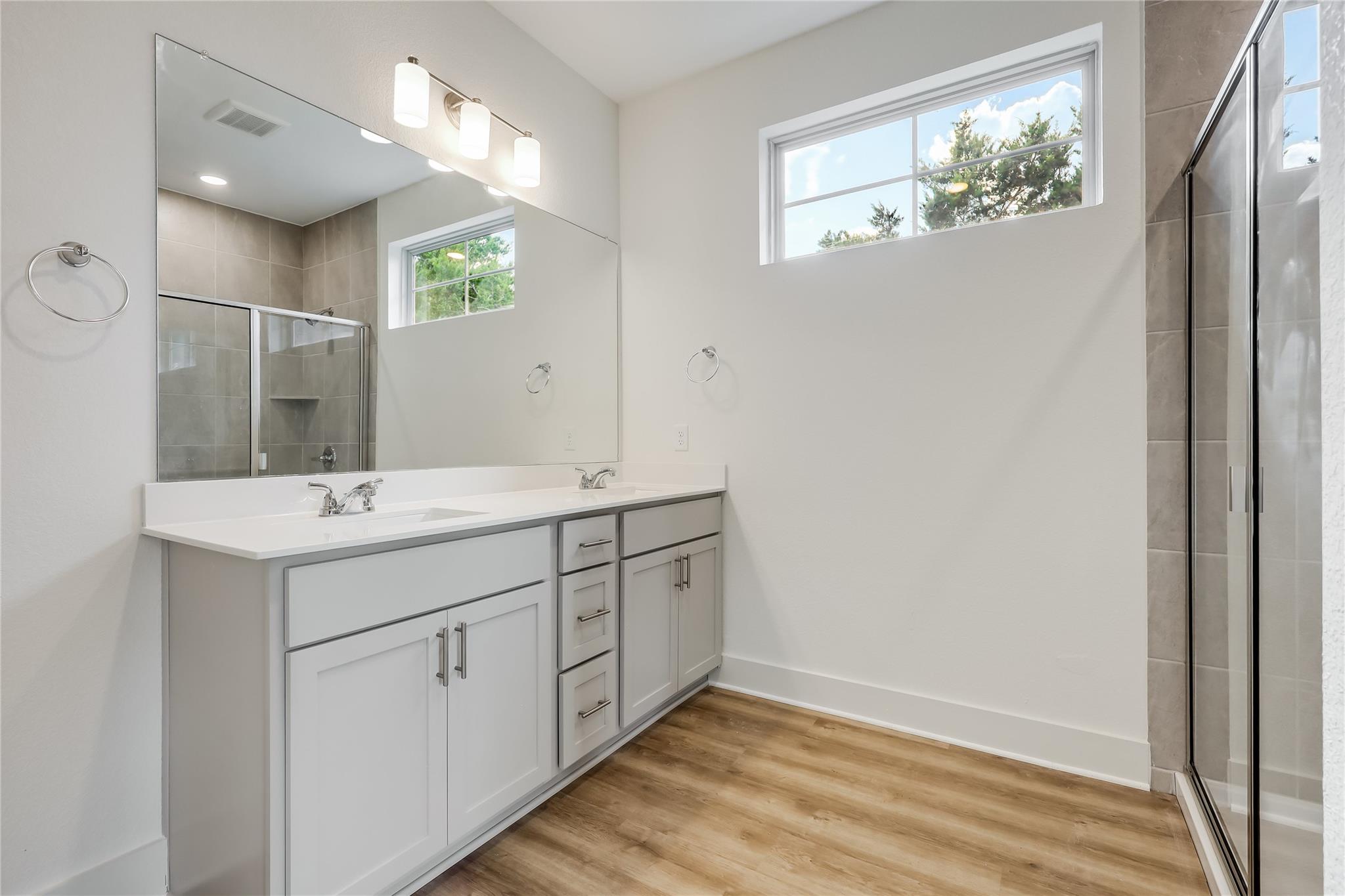 4500 Silverhill Dr, Lago Vista, TX 78645