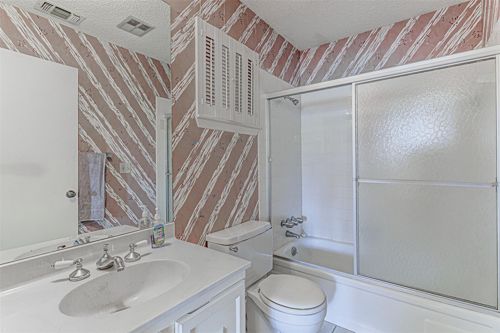116 Dawn St # D, Horseshoe Bay, TX 78657