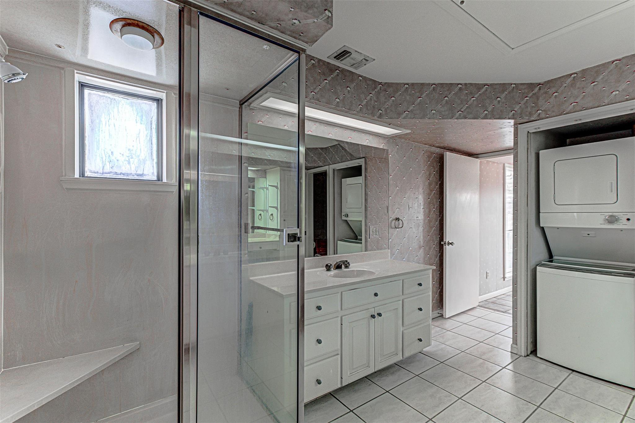 116 Dawn St # D, Horseshoe Bay, TX 78657