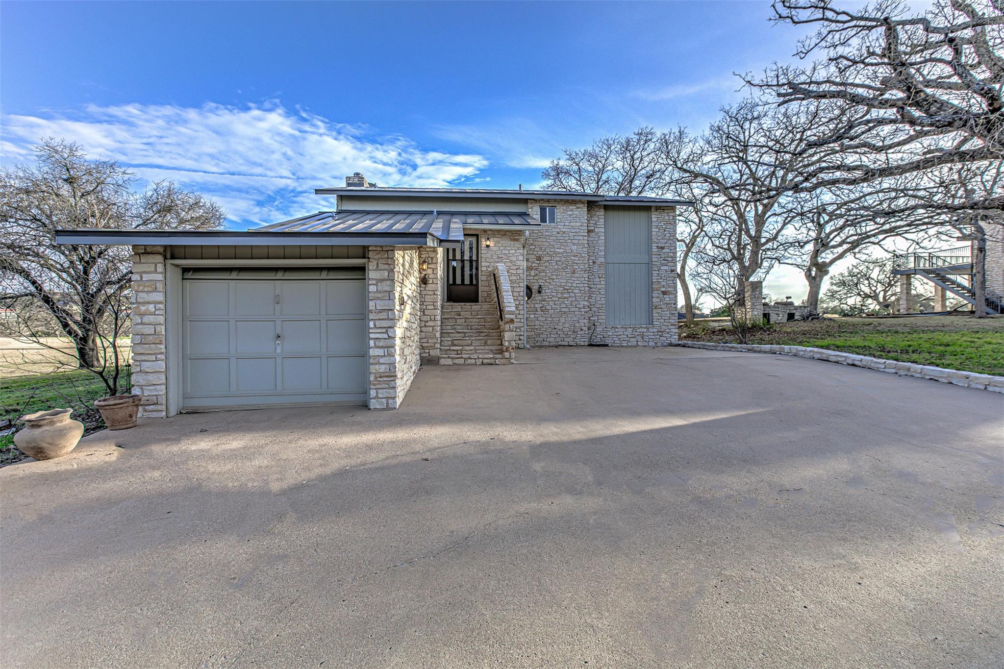 116 Dawn St # D, Horseshoe Bay, TX 78657