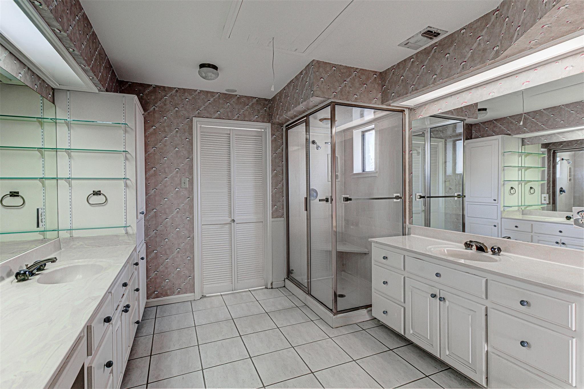 116 Dawn St # D, Horseshoe Bay, TX 78657
