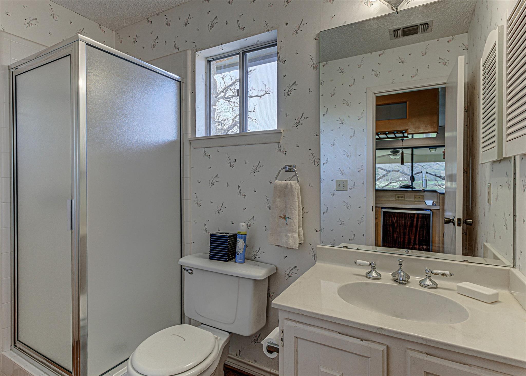116 Dawn St # D, Horseshoe Bay, TX 78657